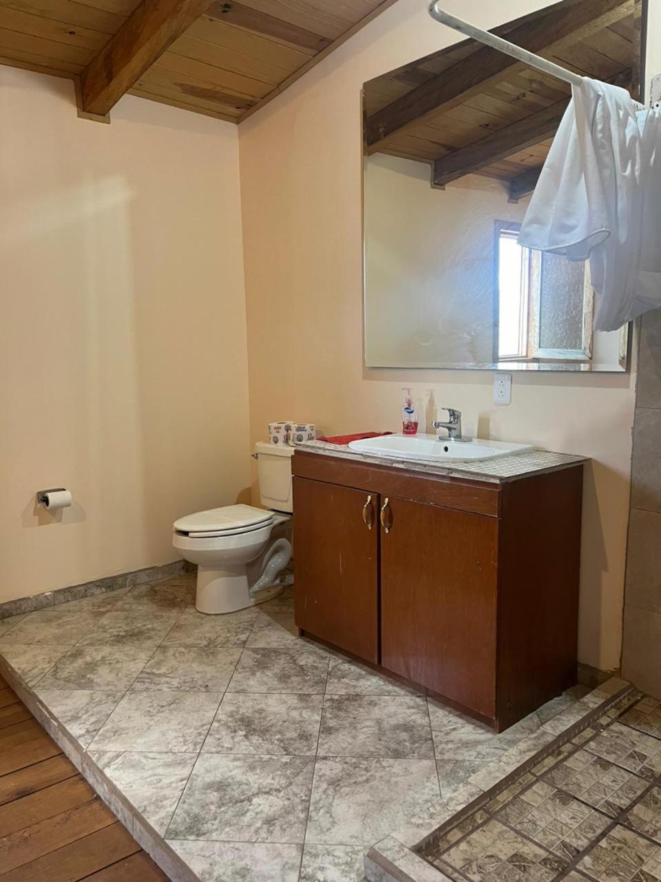 Cabaña rustica view 5