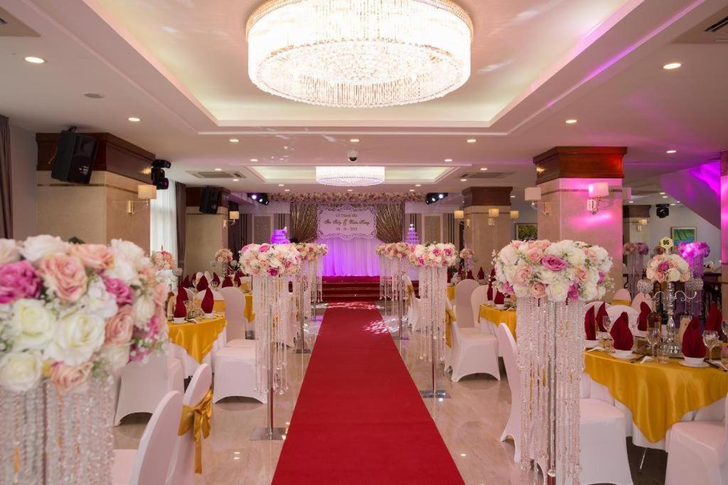 Royal Palace Hotel