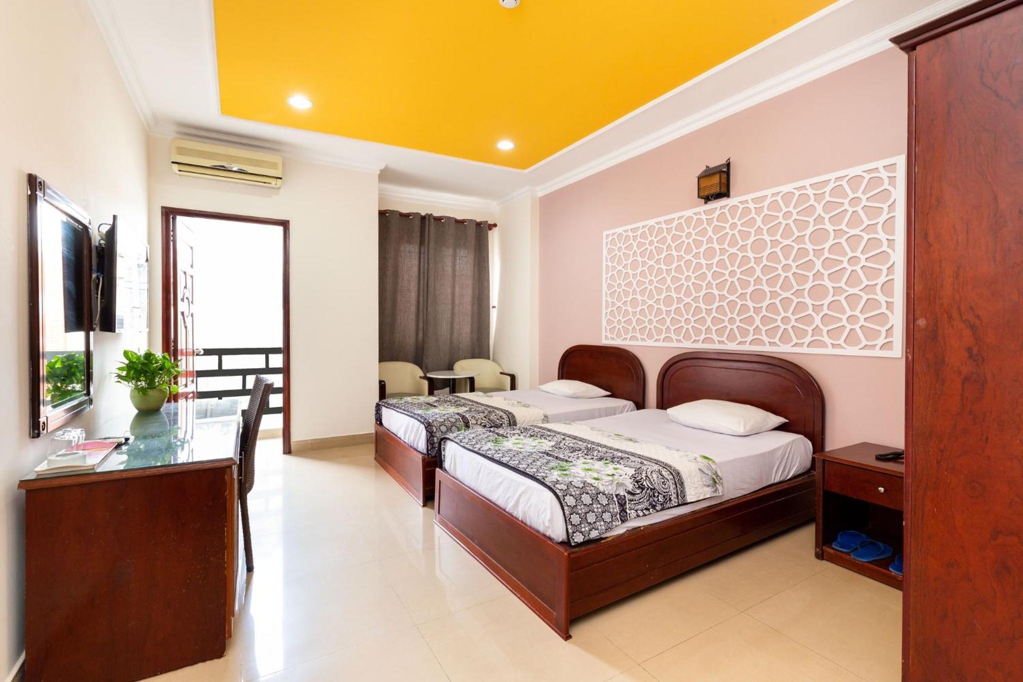 Mai Hotel SG- by BAY LUXURY
