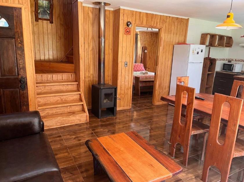 Cabañas con piscina en Molco