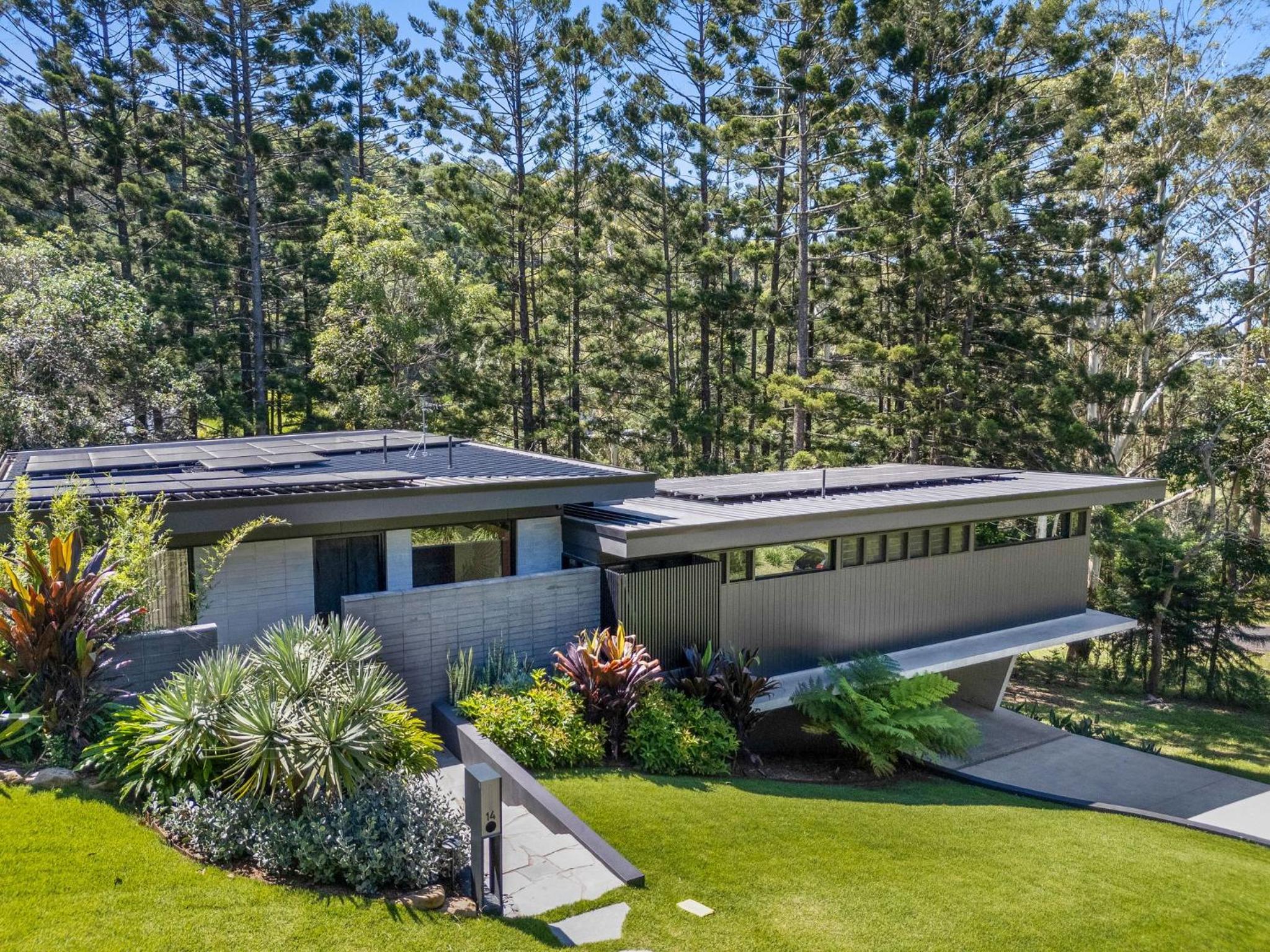 Hayters Hideaway - Luxury Home in Suffolk Park