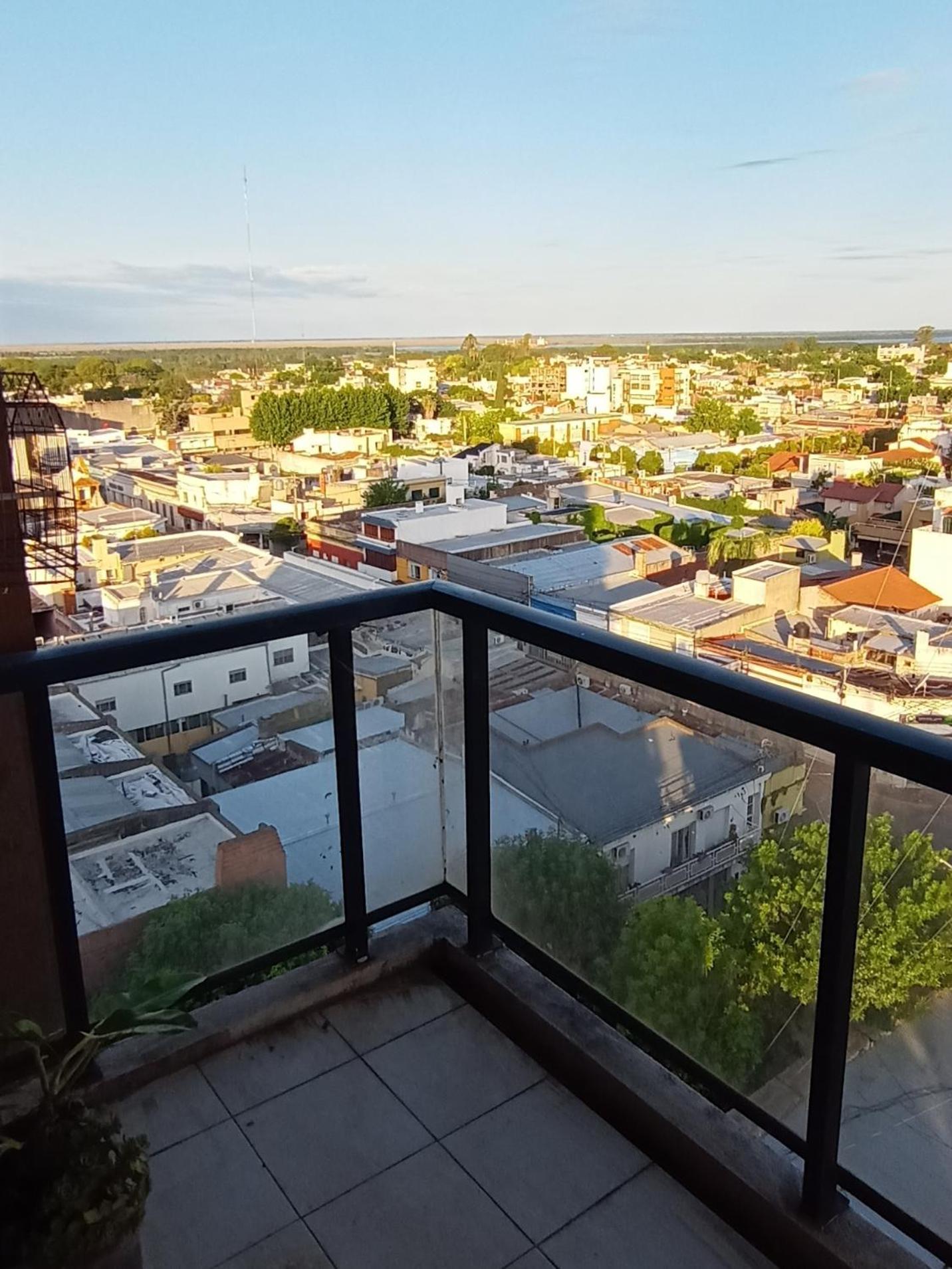 Departamento centrico con vista al rio