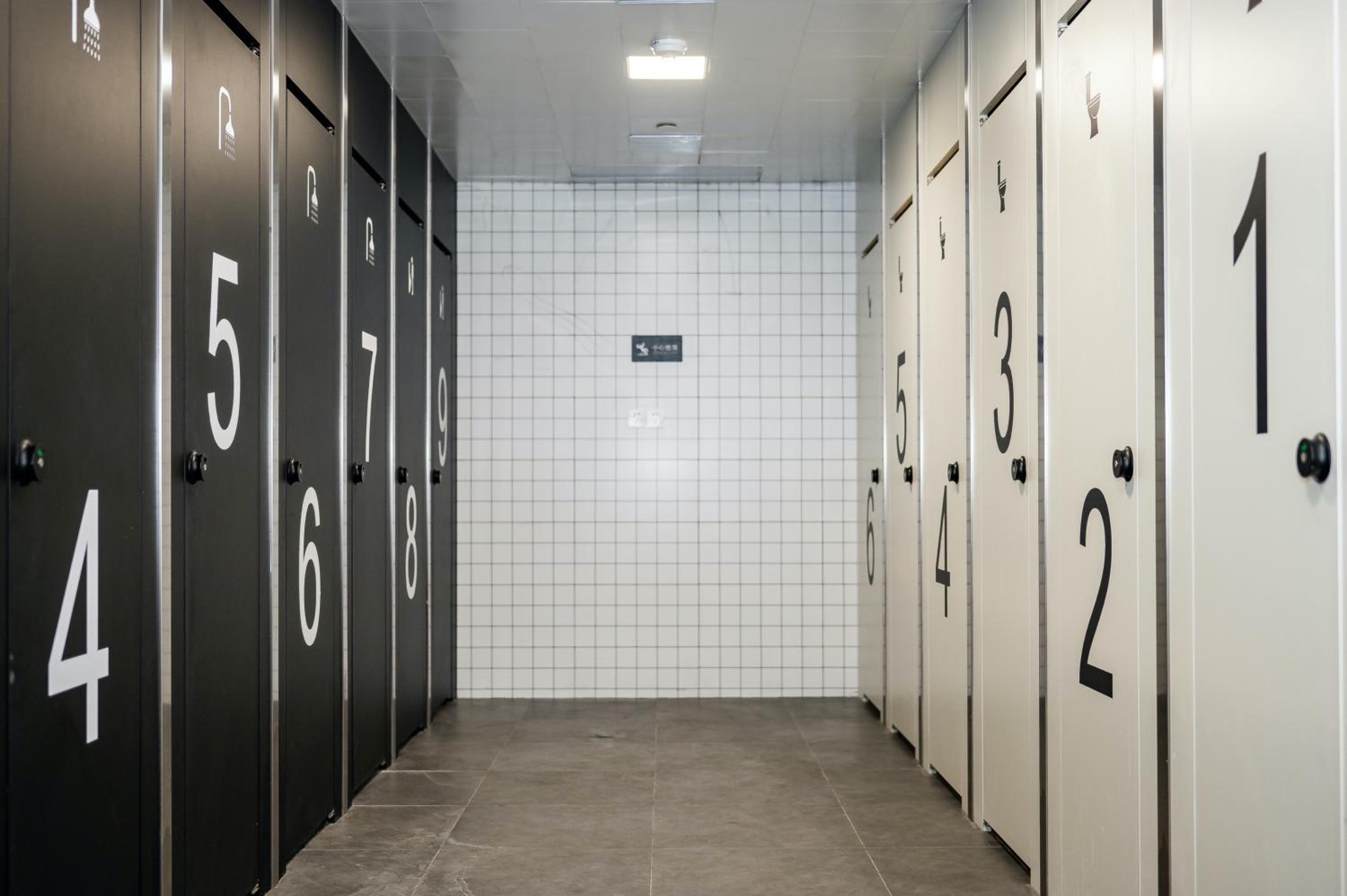 Dayin Youth Hostel - Old Town & People's Square& Rail Hub -Social Area -Bar -Café -Gym -Free Laundry Luggage Storage -24H Front Desk -English Service