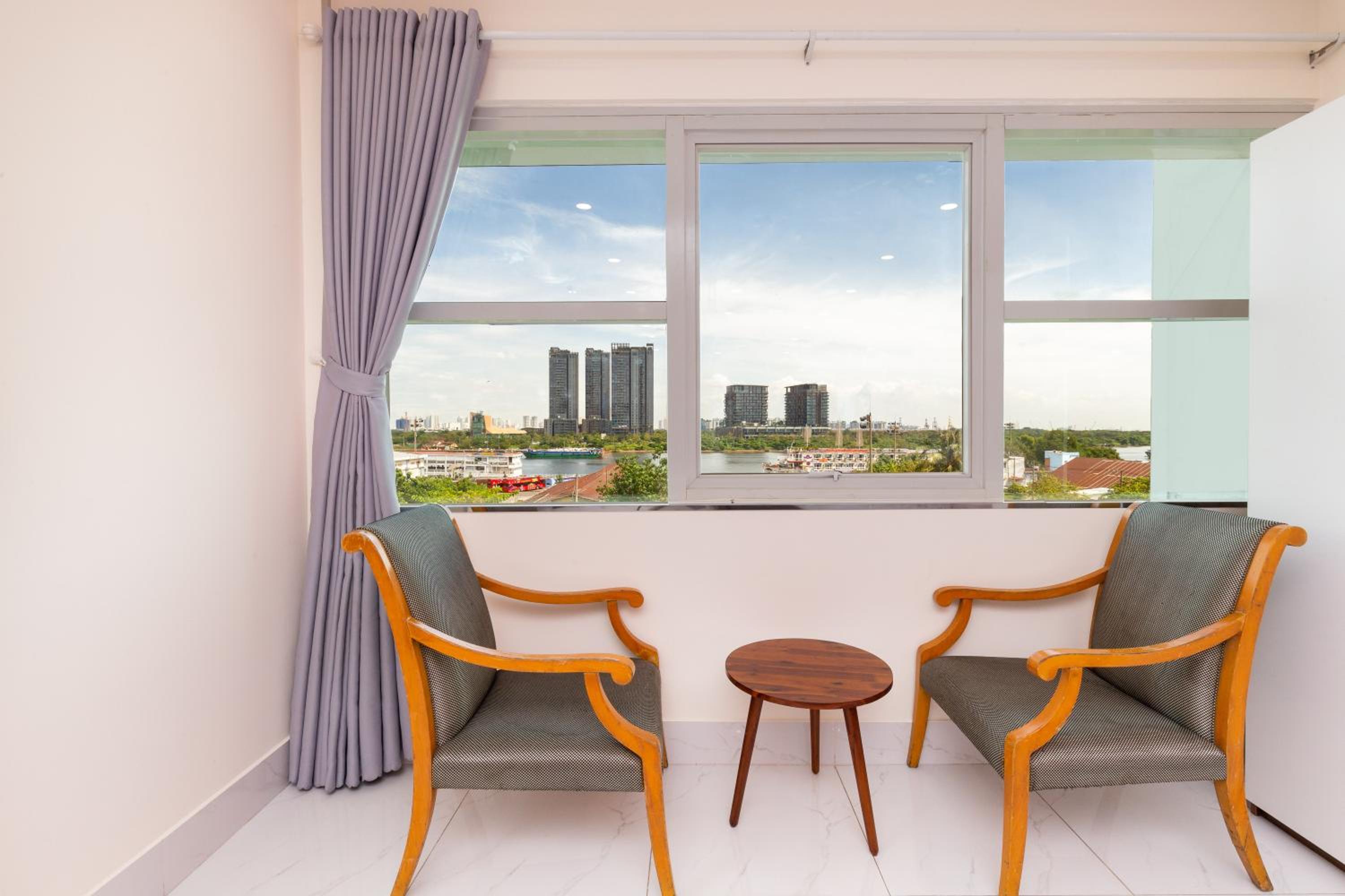 Tran Chau Hotel SG - by BAY LUXURY