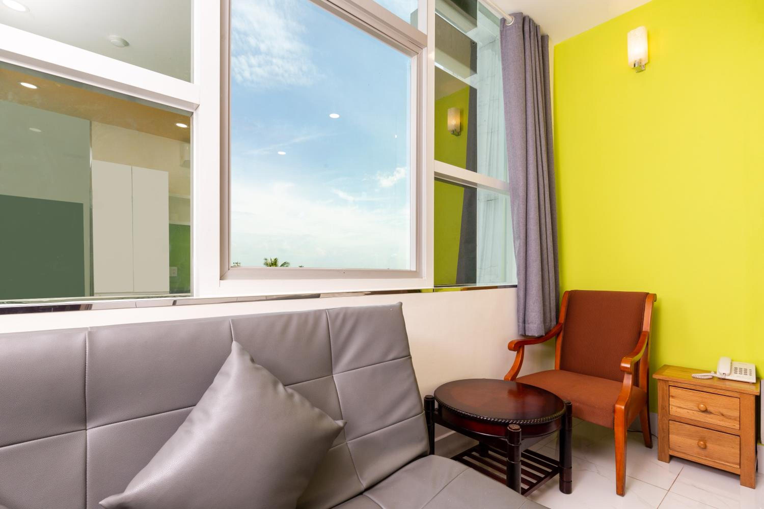 Tran Chau Hotel SG - by BAY LUXURY
