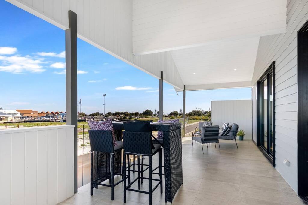 Two-Storey with Marina Views