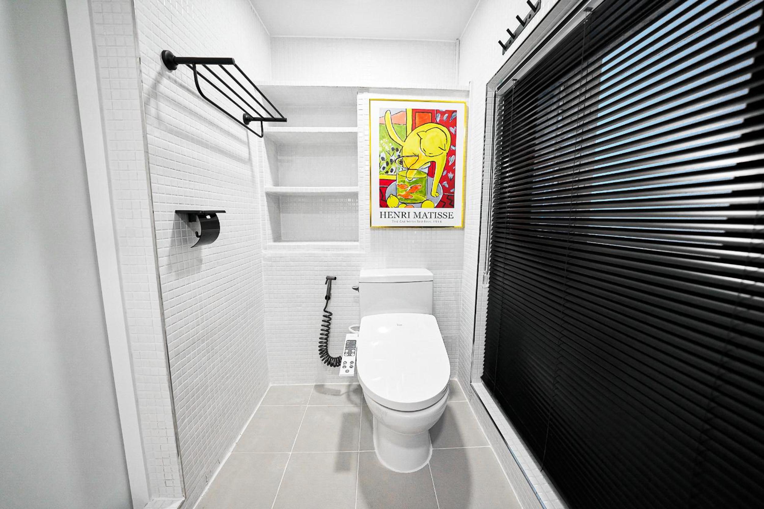 F9 Tailored Service Home near Hongik Univ Station