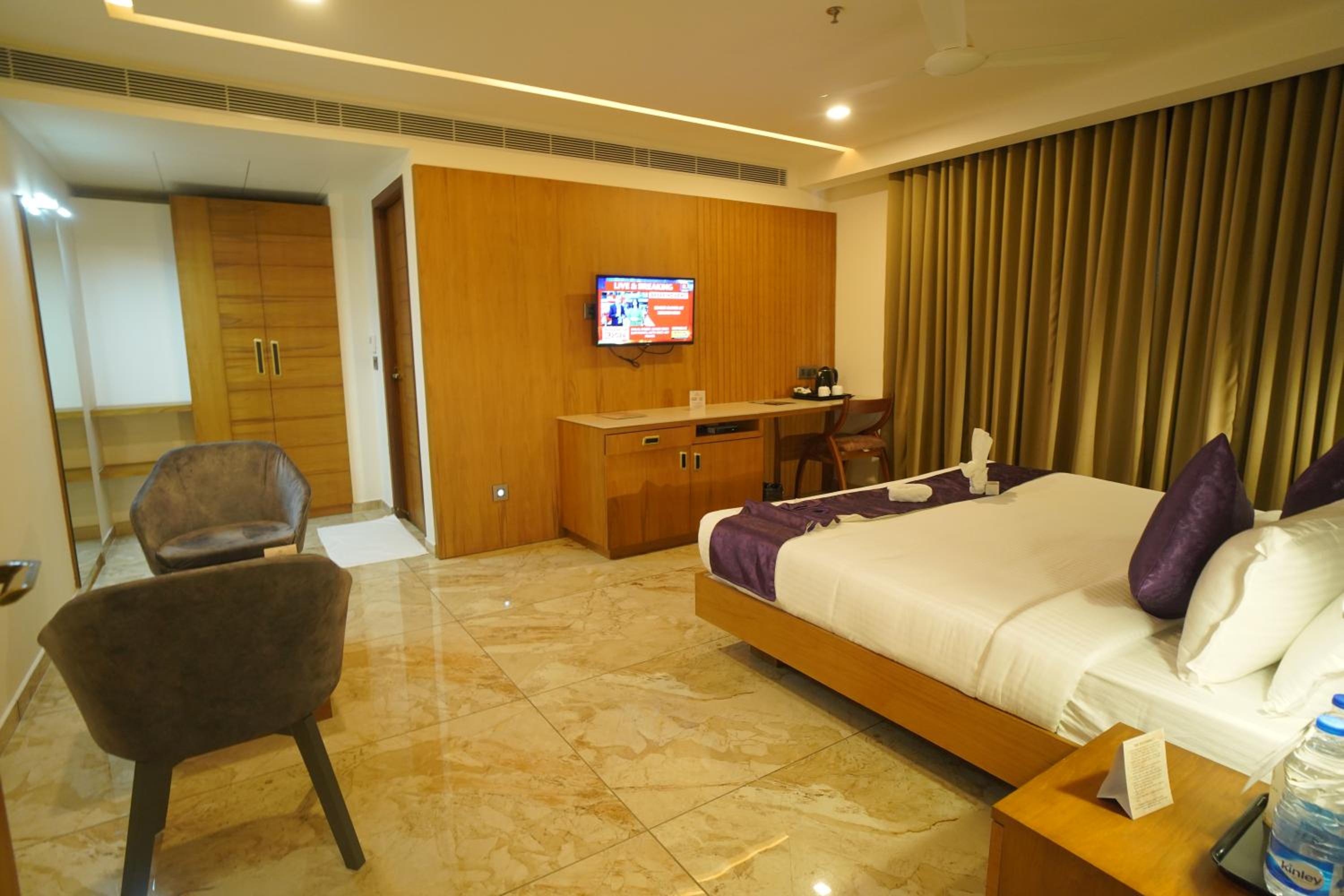 Hotel Devalokam