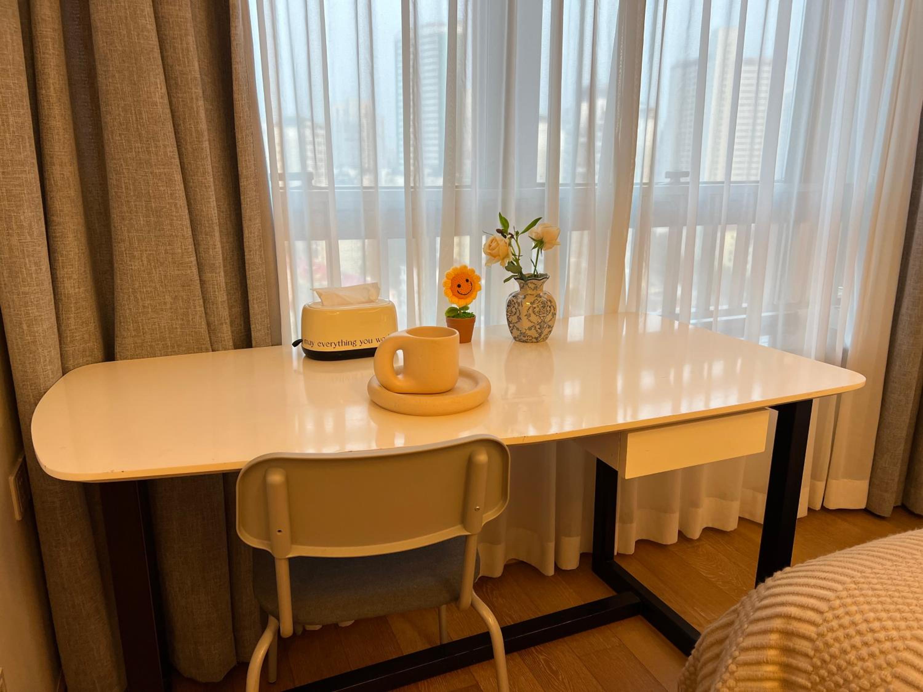 Shanghai Lerongju Boutique Apartment Metro Line 8 20meter