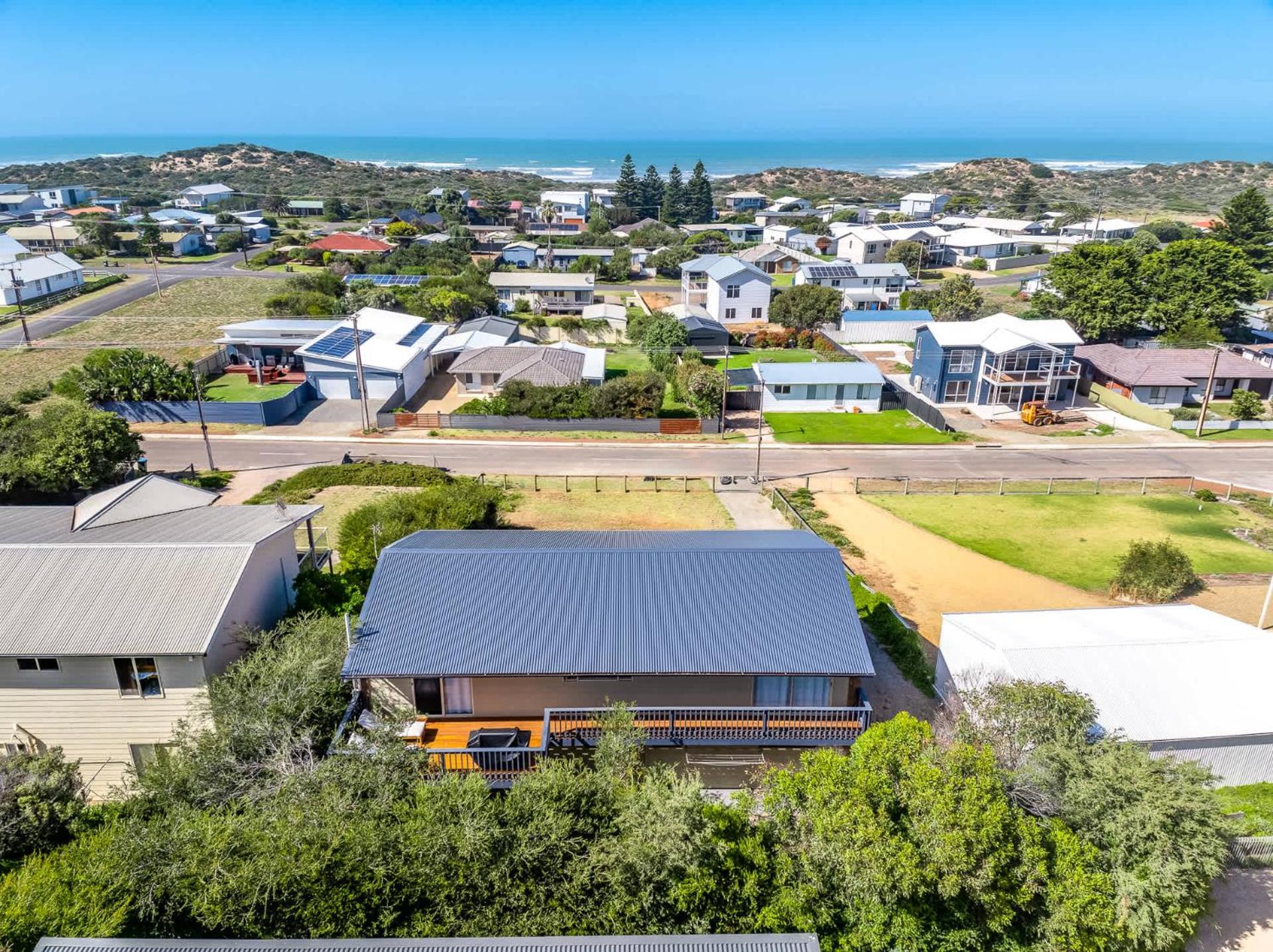 The Beach House 64 Neighbour Ave Goolwa Beach - No Linen Included