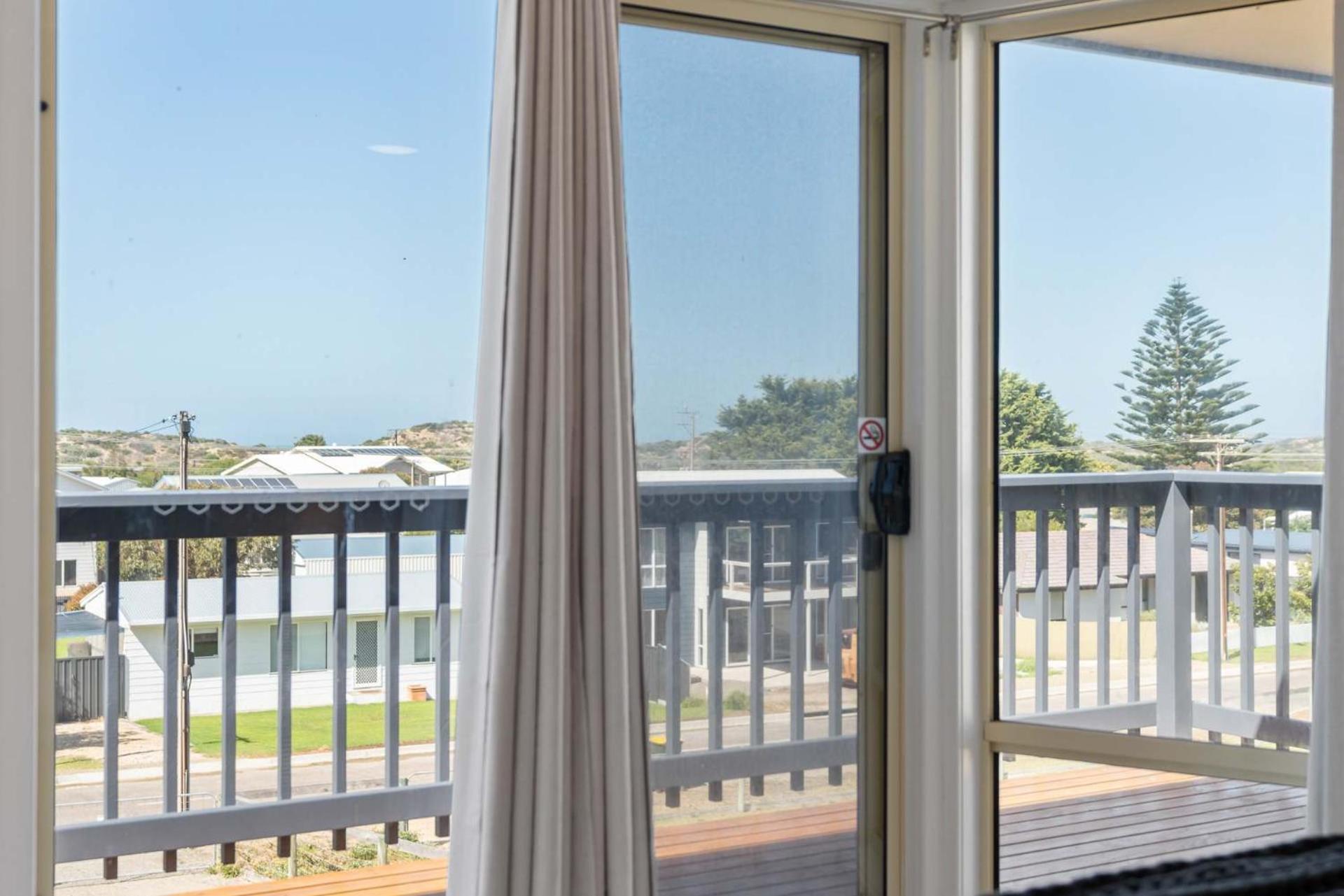 The Beach House 64 Neighbour Ave Goolwa Beach - No Linen Included