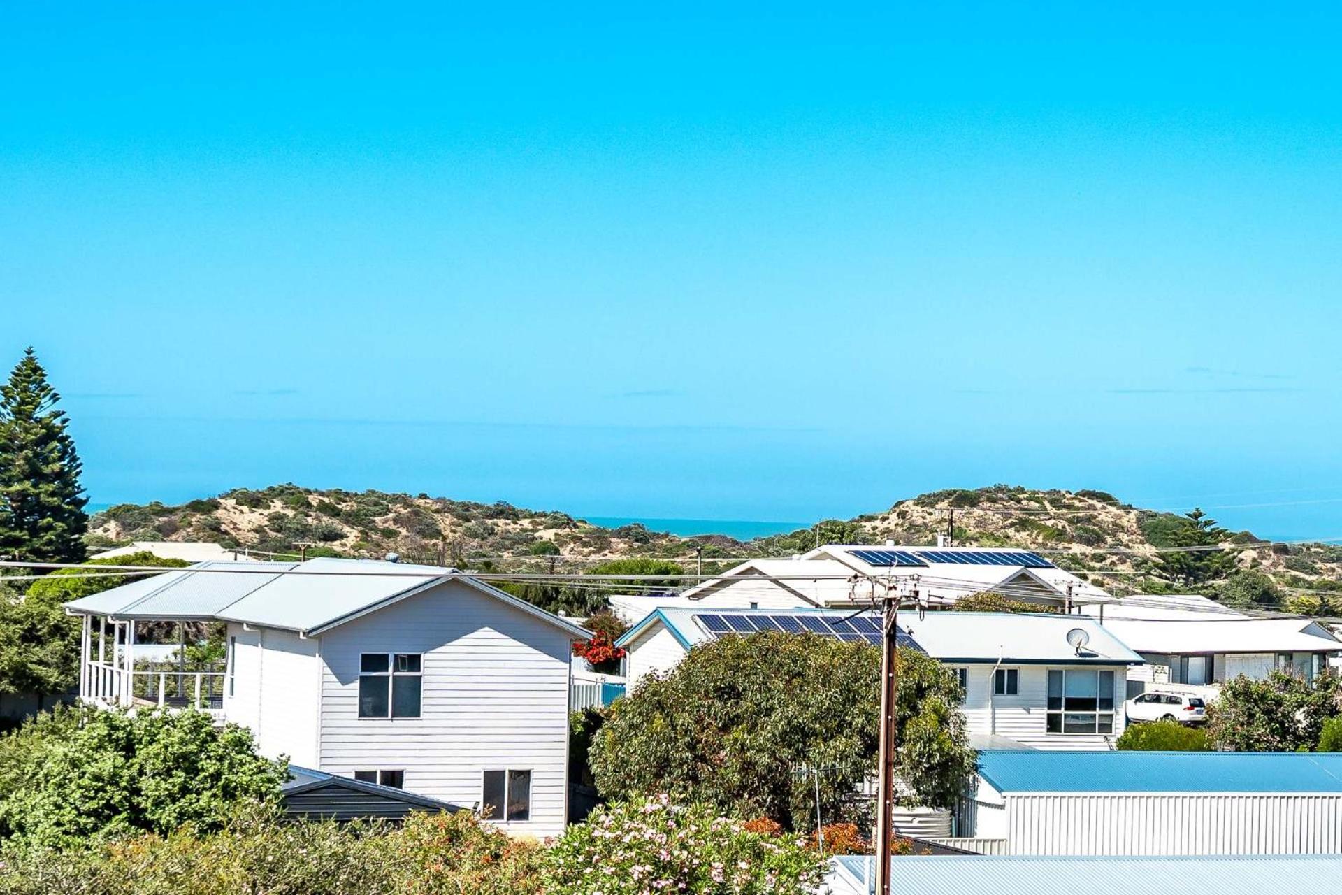The Beach House 64 Neighbour Ave Goolwa Beach - No Linen Included