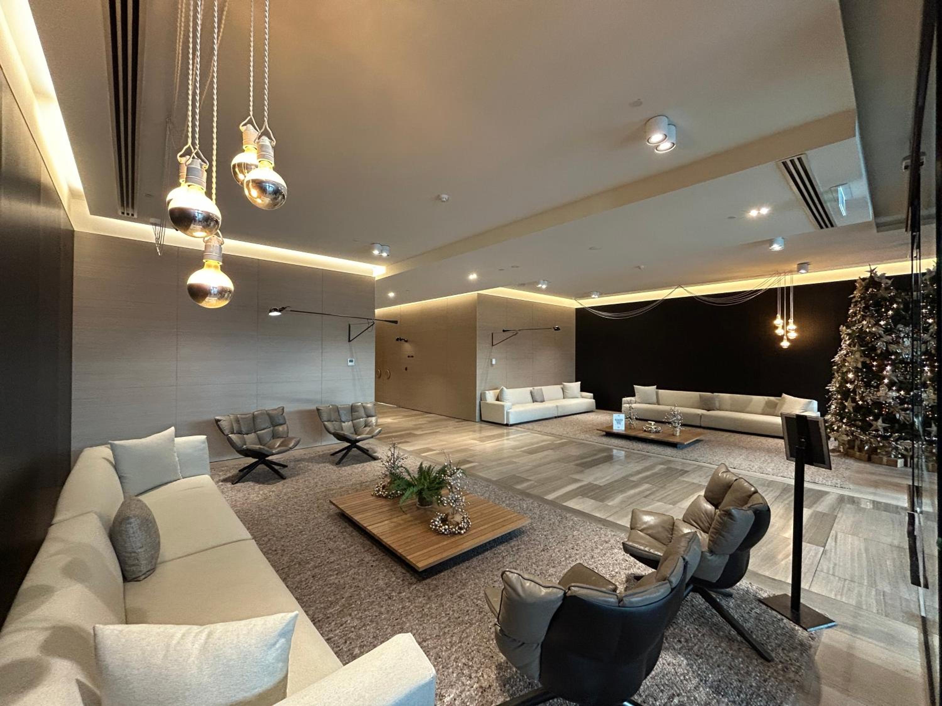 Immaculate 1BR apt in Docklands Pool Free Parking