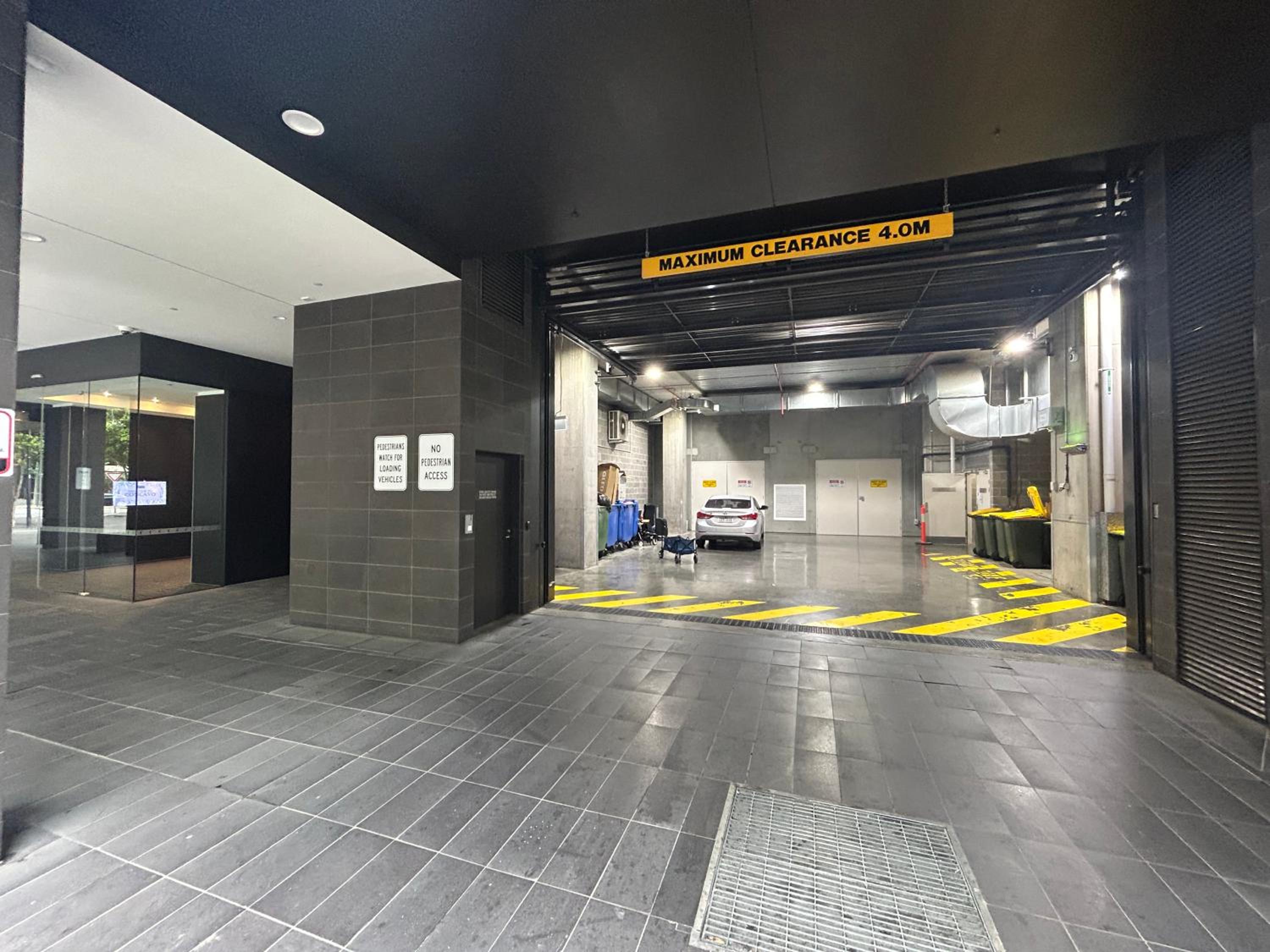 Immaculate 1BR apt in Docklands Pool Free Parking