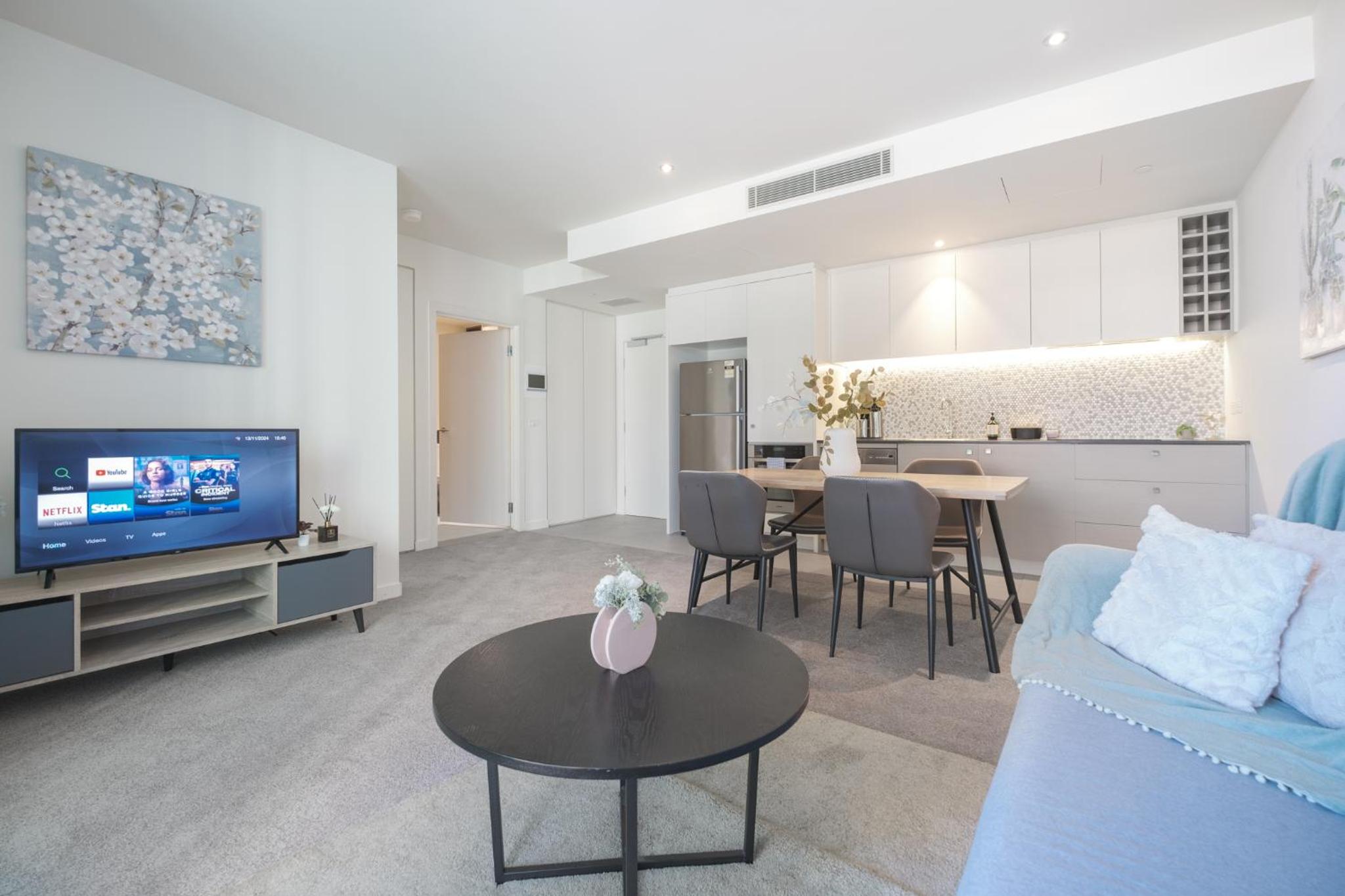 Immaculate 1BR apt in Docklands Pool Free Parking