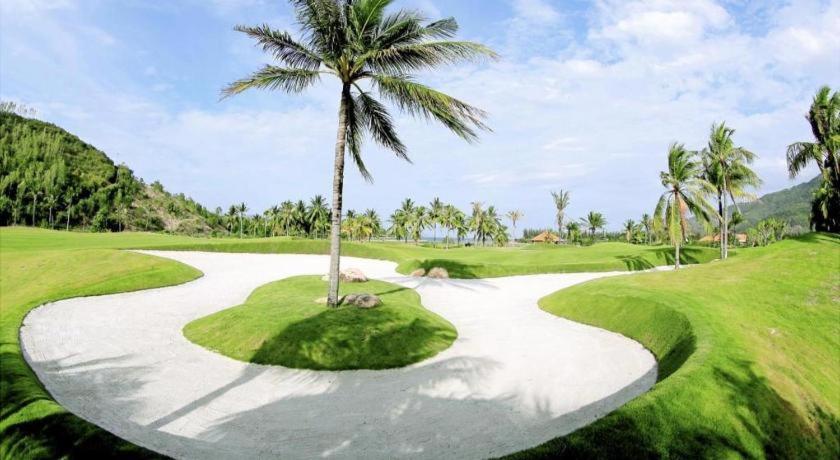 Diamond Bay Golf and Villas