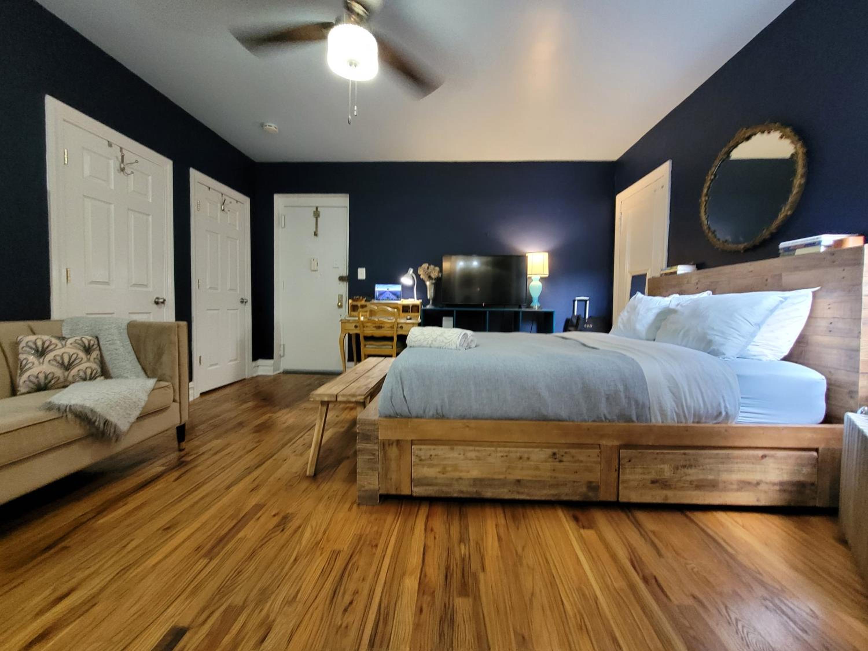 NYC Studio Long Stays Near Columbia Presby