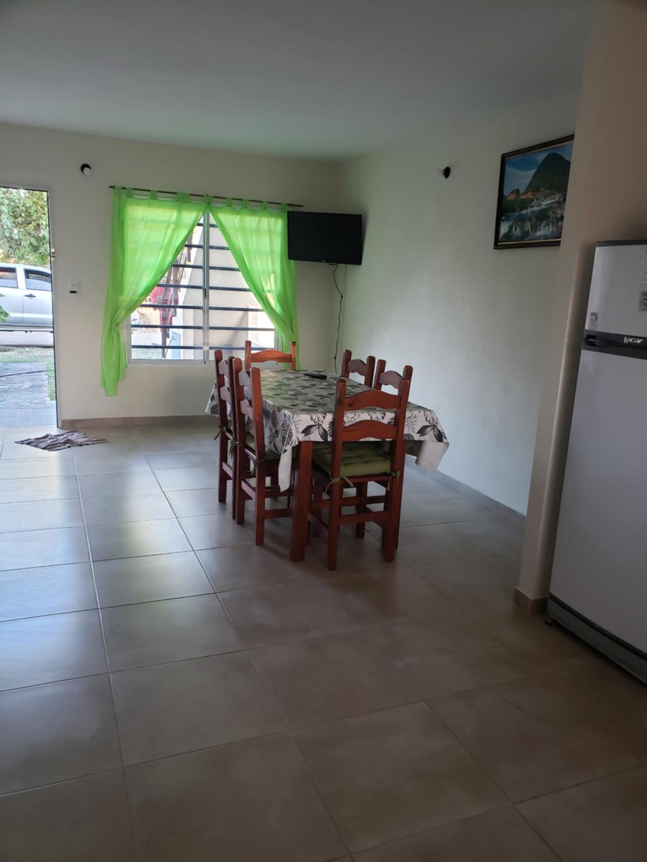Alquilo Hermosos departamentos en las toninas de lunes a lunes ubicado 3 cuadras de la playa y 2 de centro