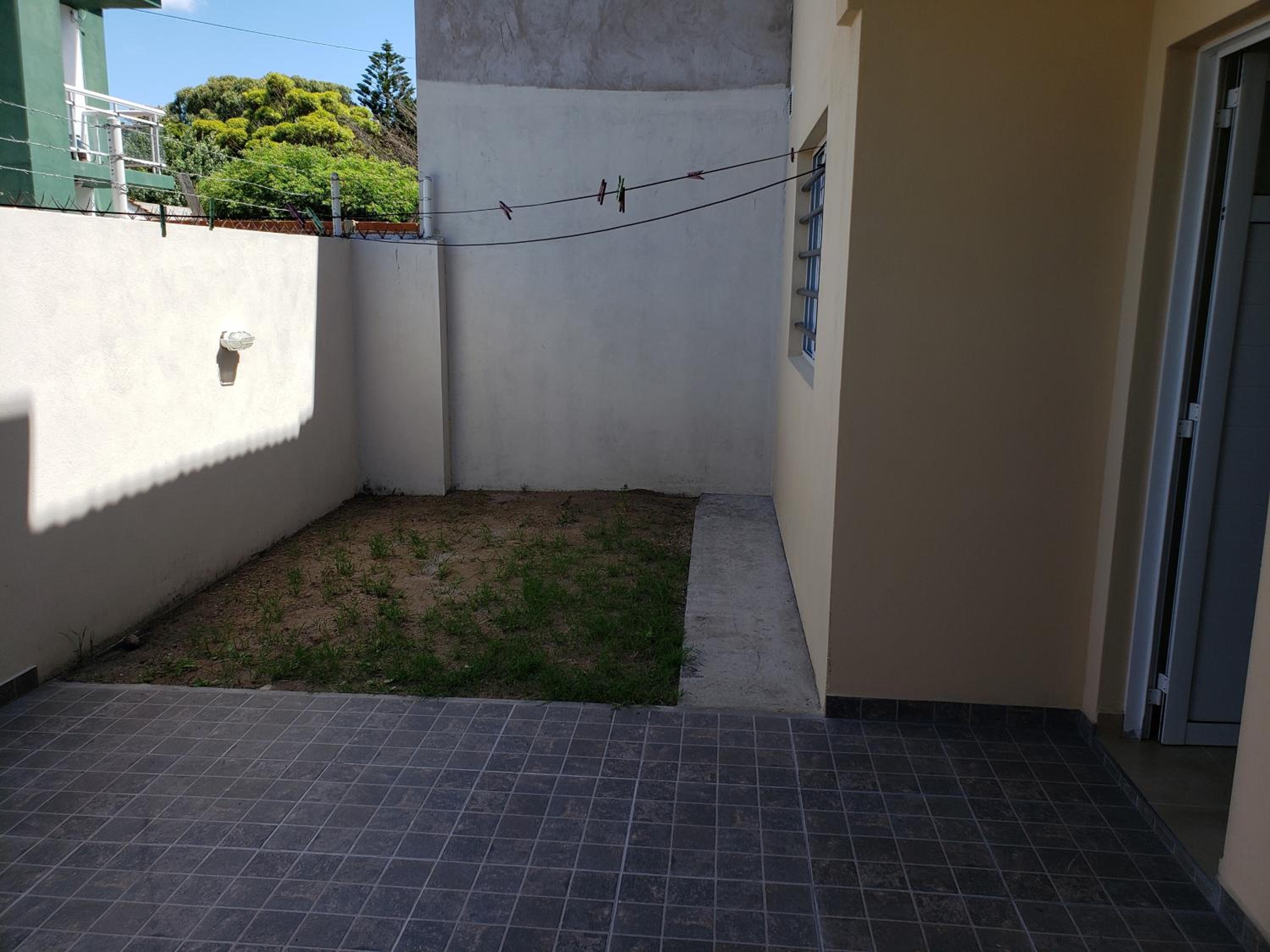 Alquilo Hermosos departamentos en las toninas de lunes a lunes ubicado 3 cuadras de la playa y 2 de centro