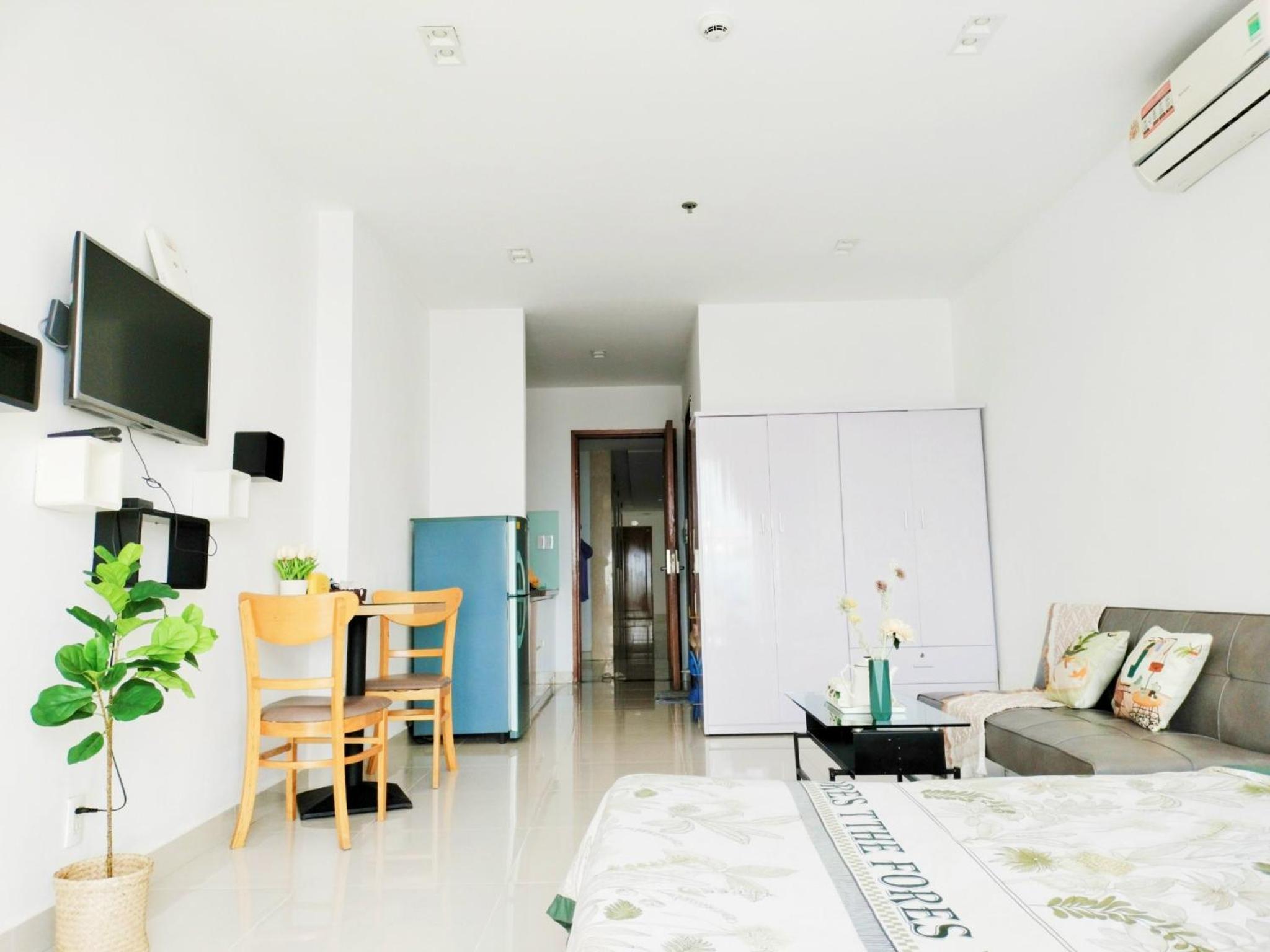 Studio - Sky Center