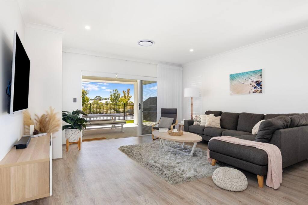 Newly Built Luxury Modern Home