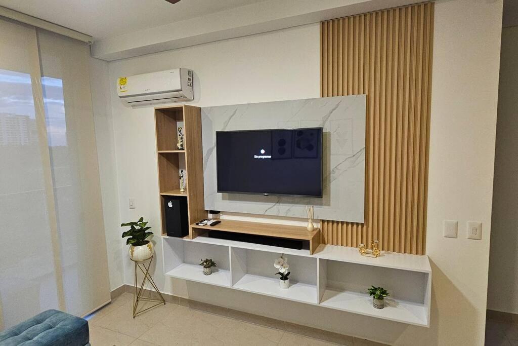 Apartamento Celeste a Pasos del Mar y Aeropuerto