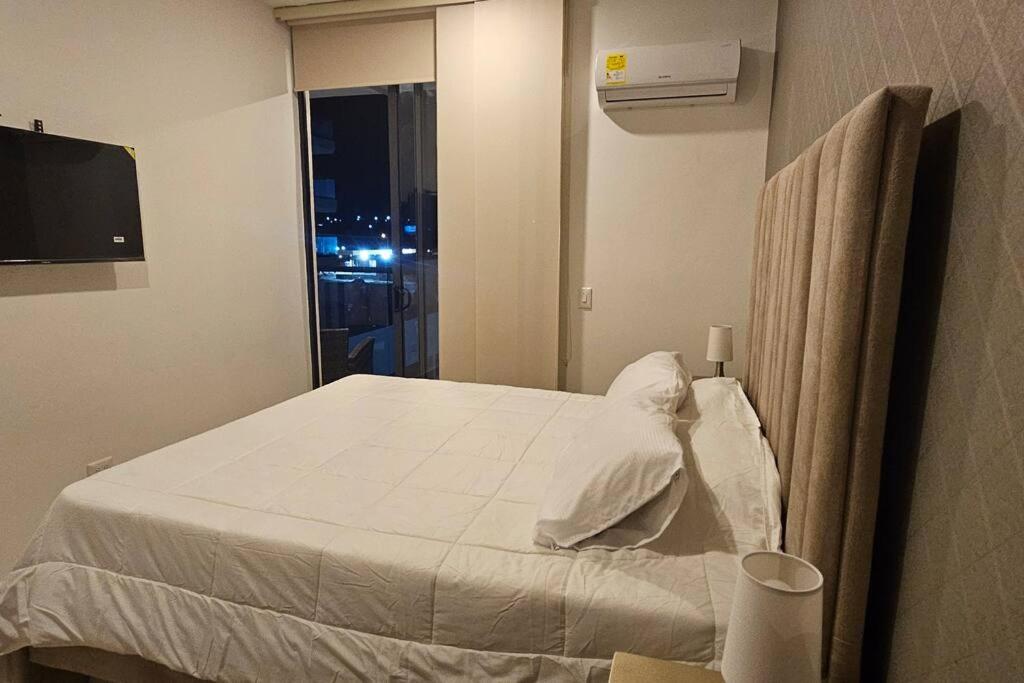 Apartamento Celeste a Pasos del Mar y Aeropuerto