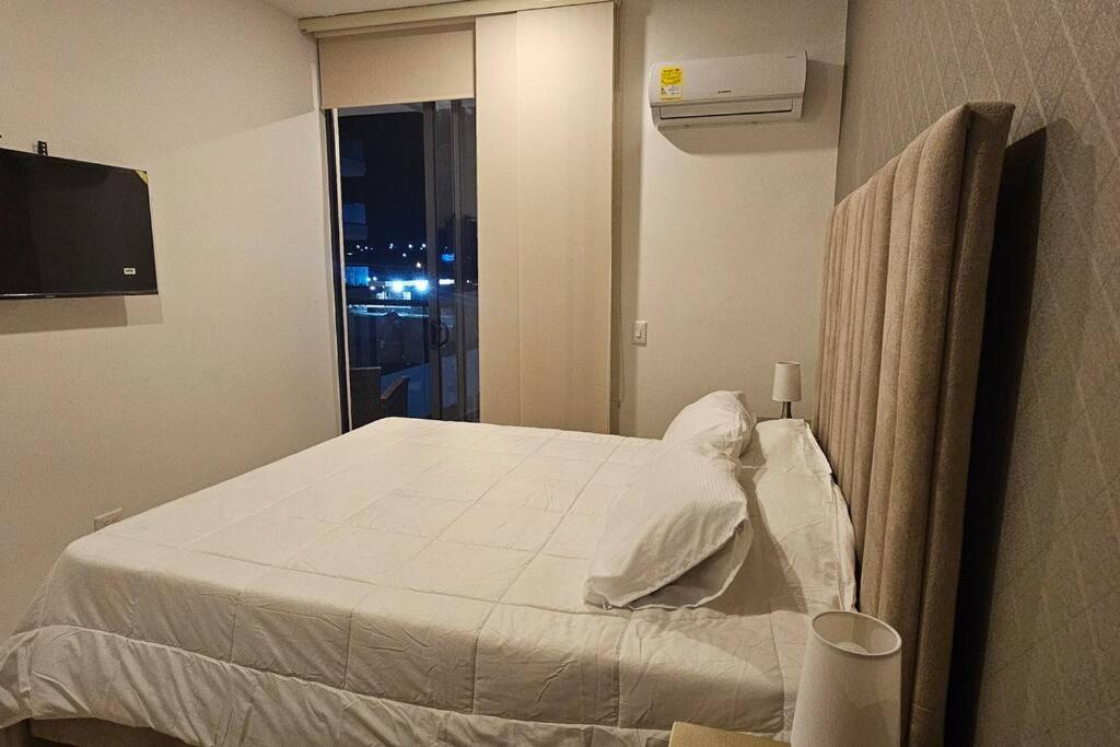 Apartamento Celeste a Pasos del Mar y Aeropuerto