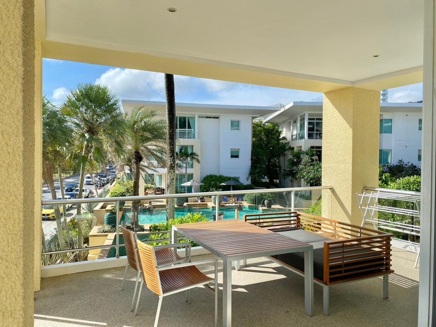 Karon Seaview Beachfront - 2 BR Apartment At Paradox Residence