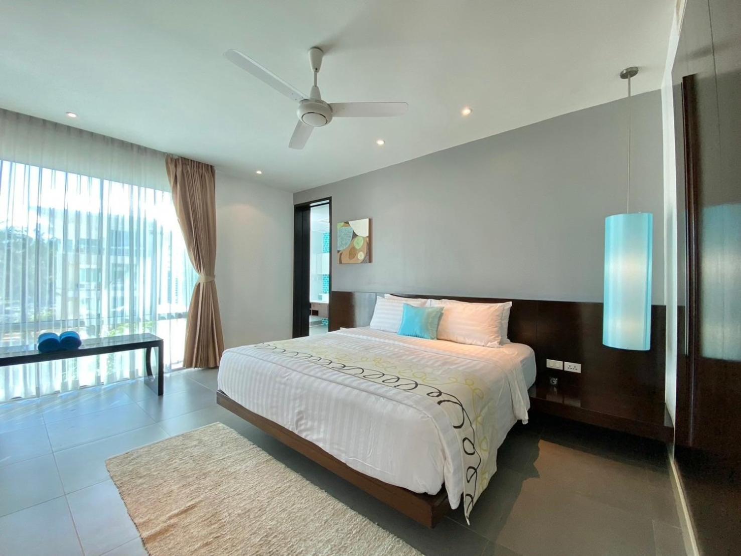 Karon Seaview Beachfront - 2 BR Apartment At Paradox Residence