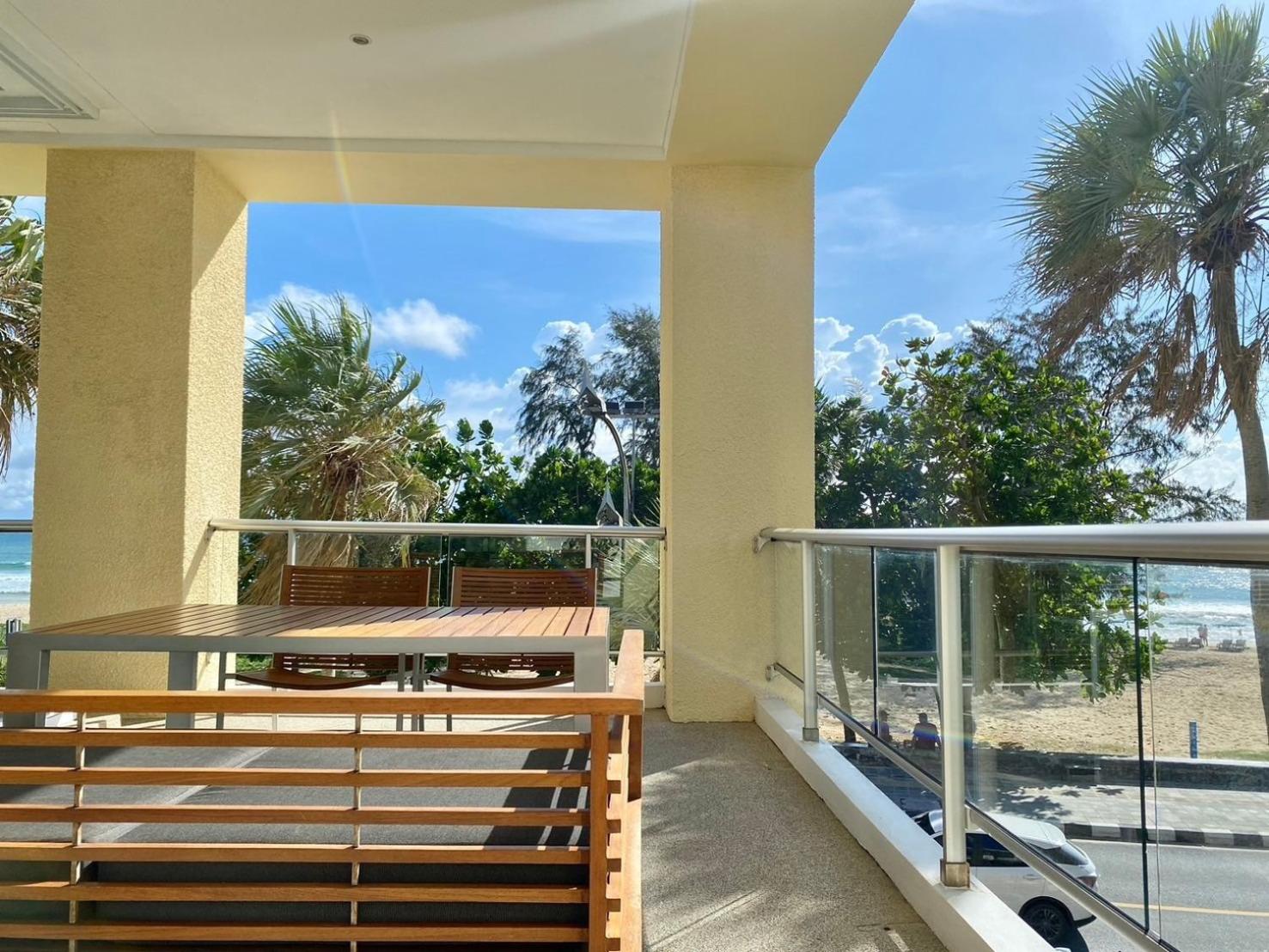 Karon Seaview Beachfront - 2 BR Apartment At Paradox Residence