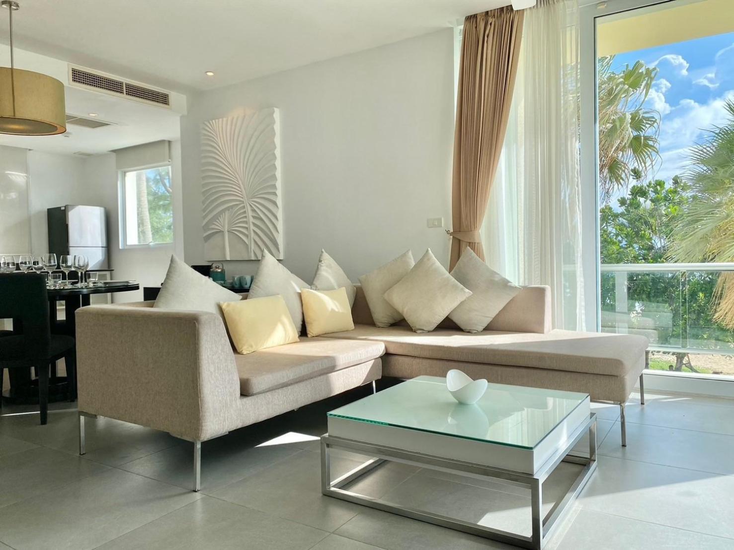 Karon Seaview Beachfront - 2 BR Apartment At Paradox Residence