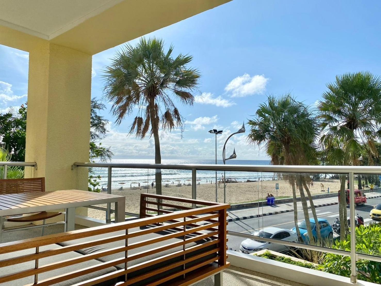 Karon Seaview Beachfront - 2 BR Apartment At Paradox Residence