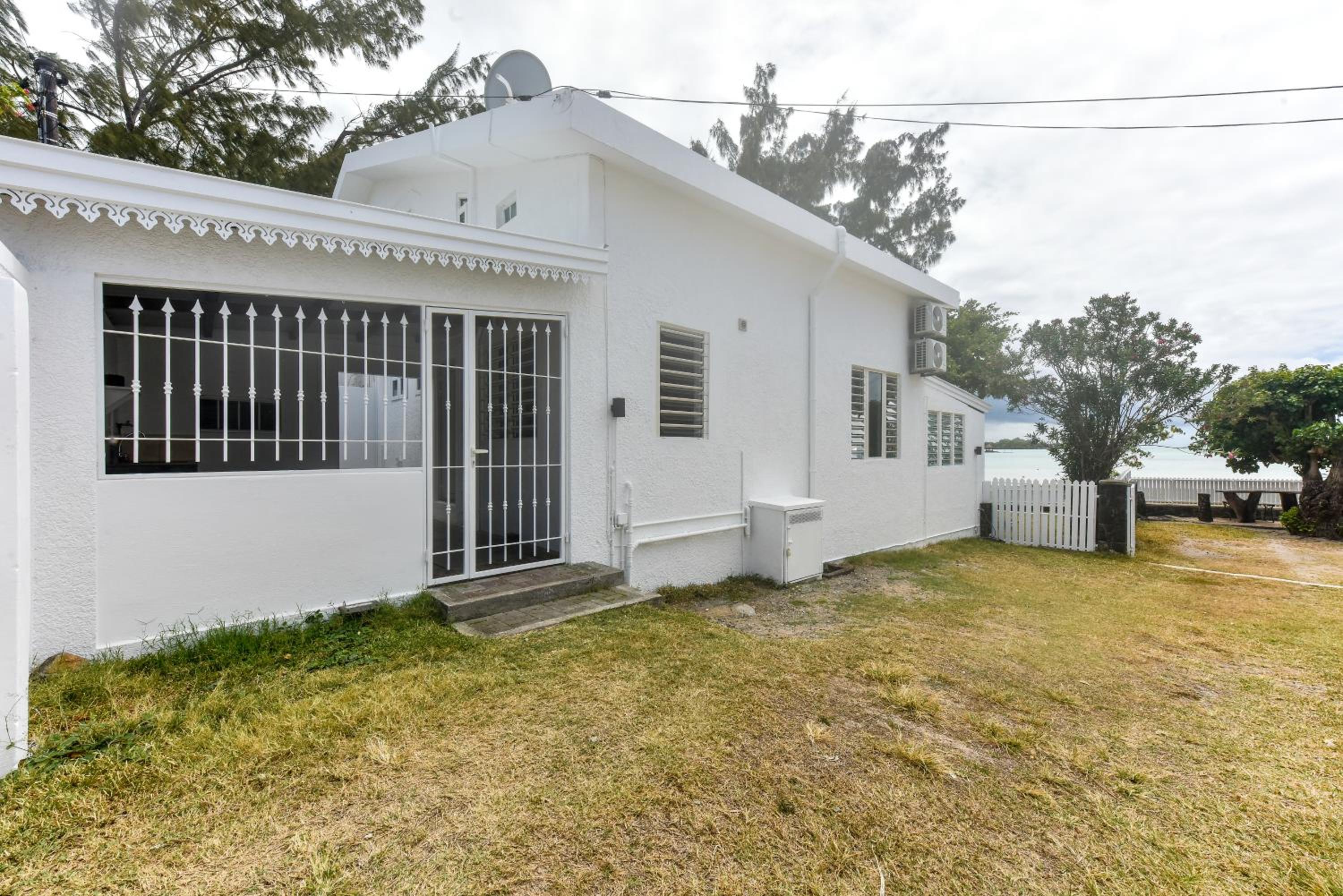 Quaint 3 BDR Beach Bungalow in a fishing village
