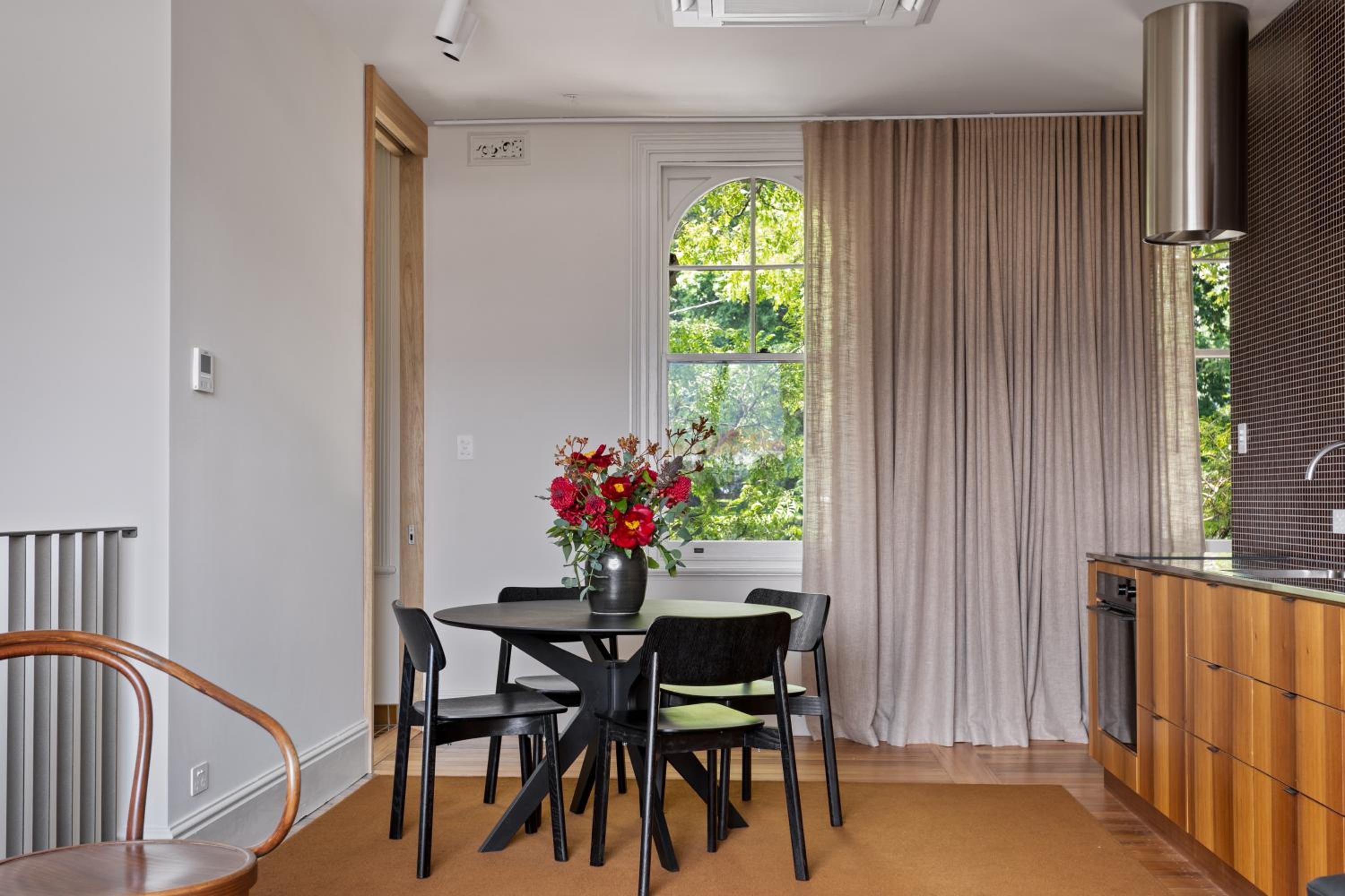 Le Salon Luxury Apartment Stay in Launceston