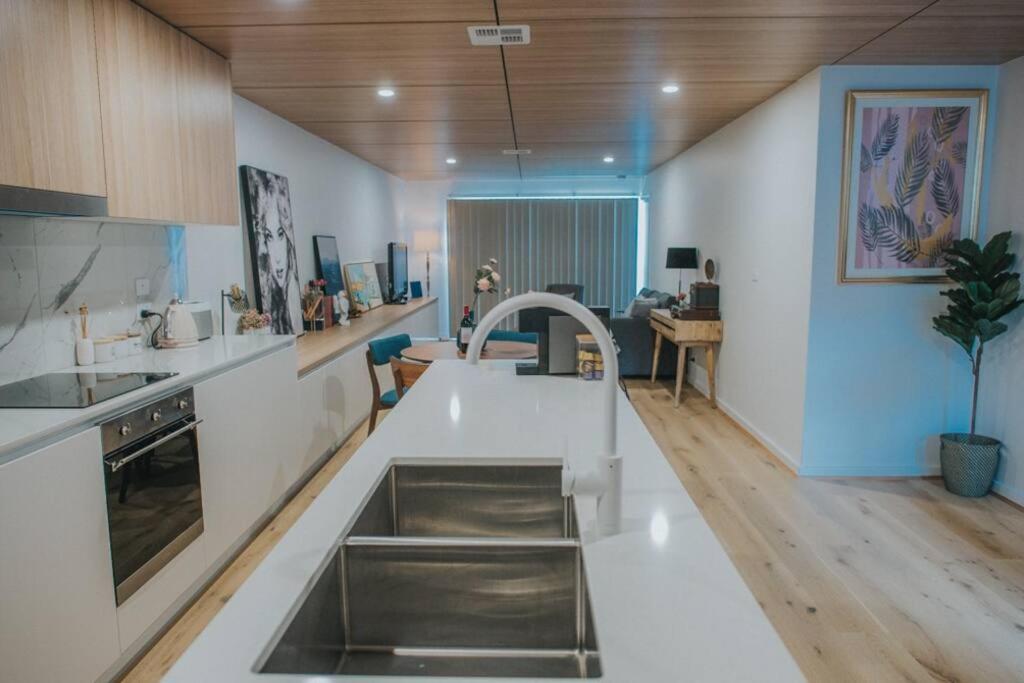 Modern 2 BR Apartment at City with Free Parking