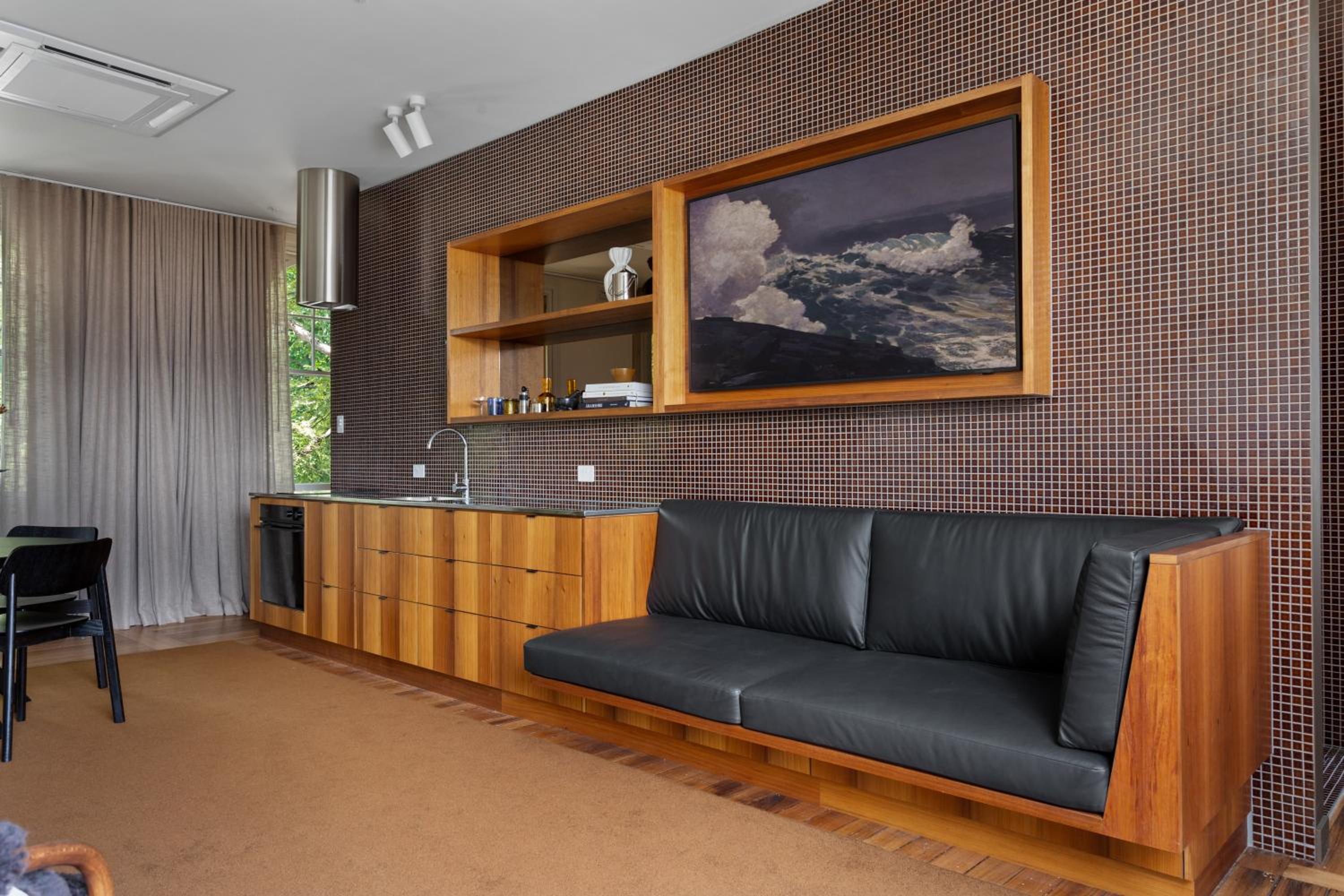 Le Salon Luxury Apartment Stay in Launceston