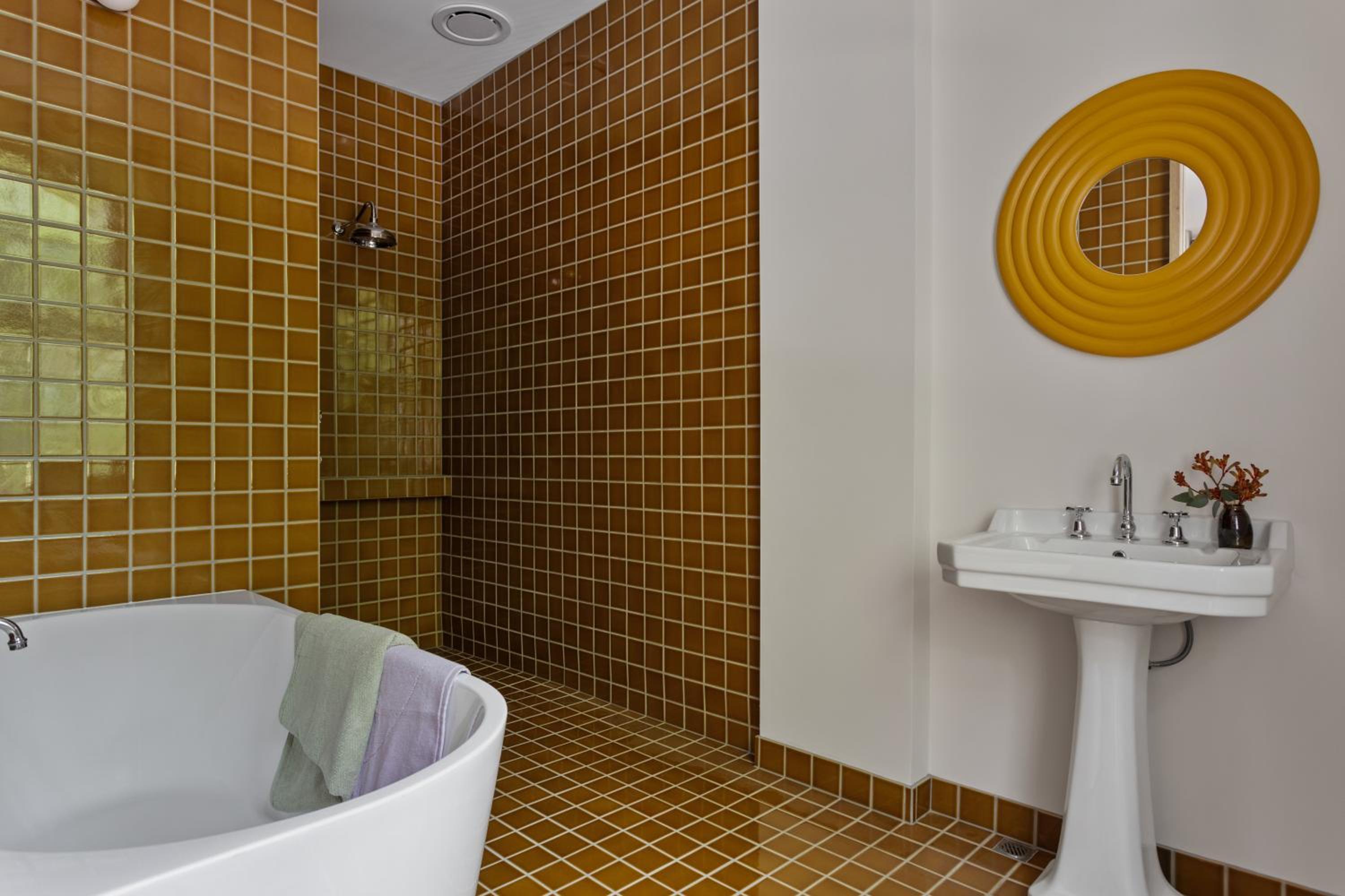 Le Salon Luxury Apartment Stay in Launceston