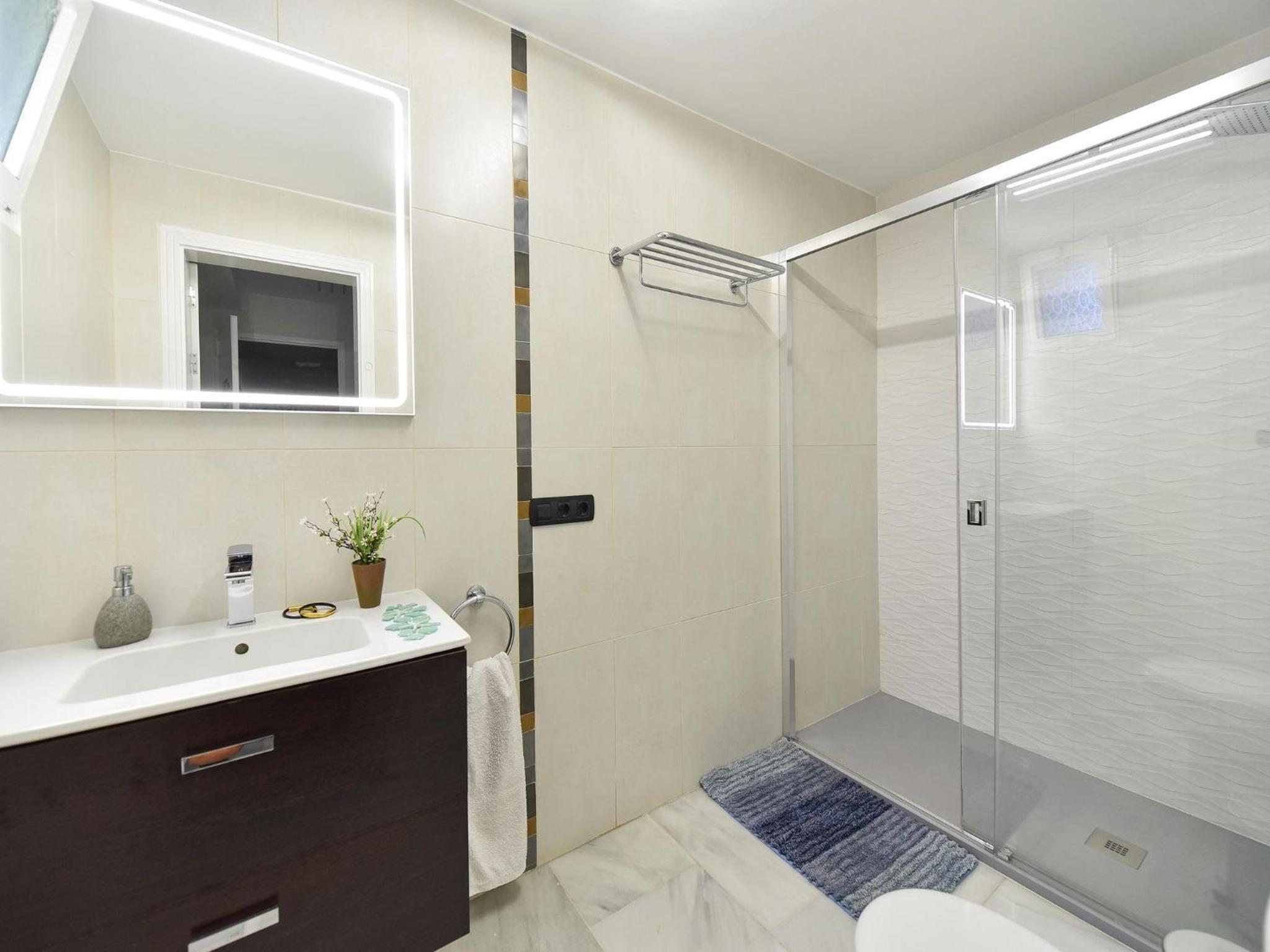 Villa Meloneras Deluxe| Luxury Retreat in Gran Canaria | Private Heated Pool | Garden Terrace & BBQ | Fitness Room | Walking Distance of Meloneras Beach |  photo 2