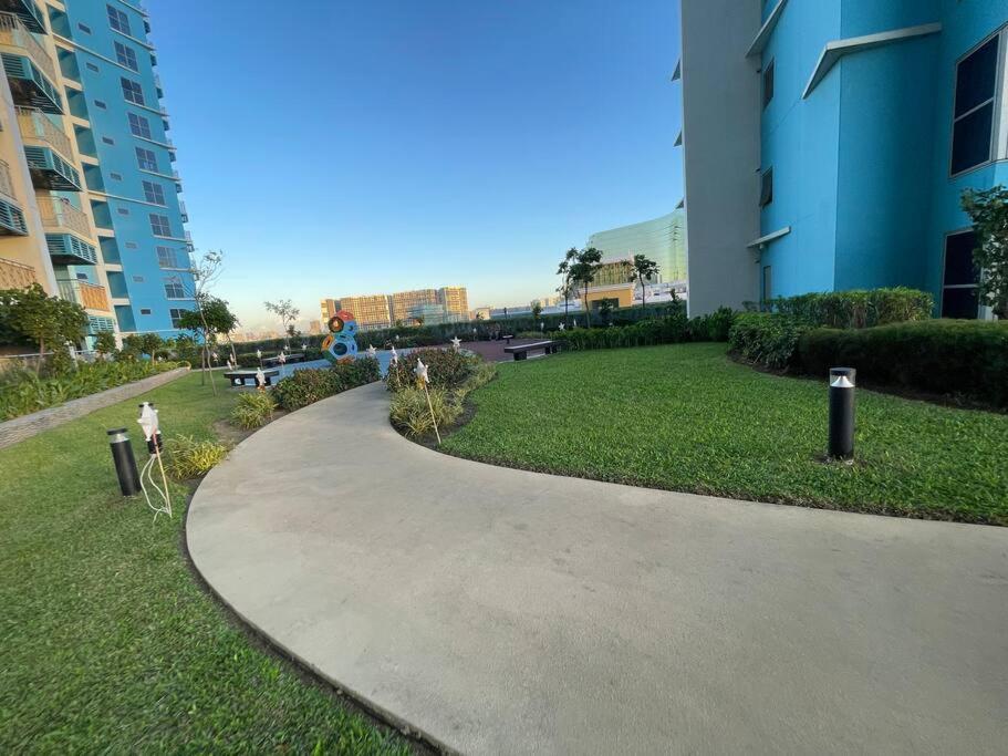 Luxury 1 Bedroom across Okada II Balcony w View view 3