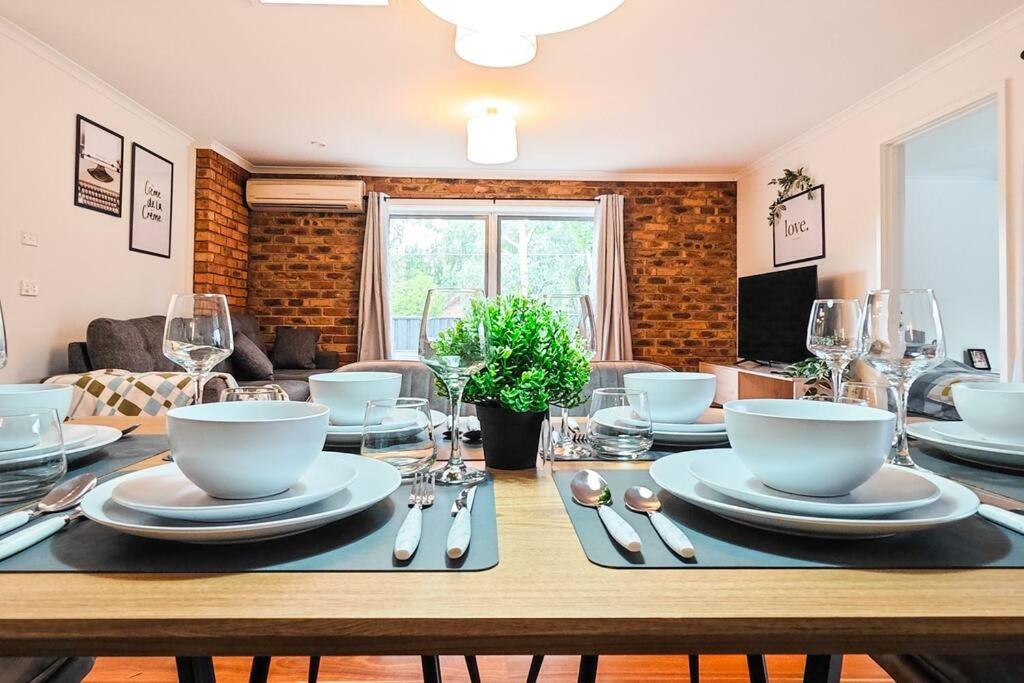 5-Bed Haven Eastern Retreat