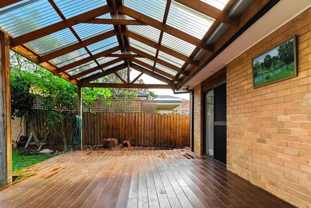 5-Bed Haven Eastern Retreat