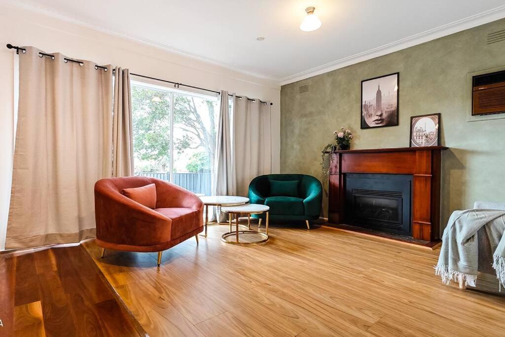 5-Bed Haven Eastern Retreat