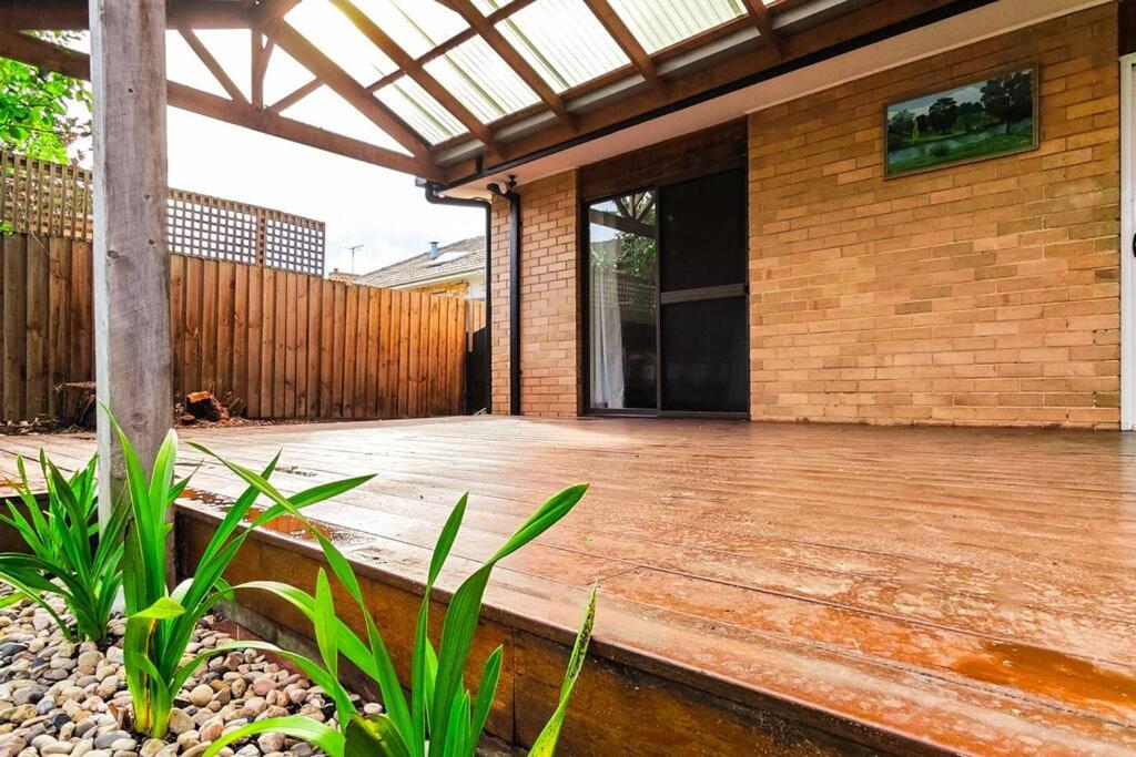 5-Bed Haven Eastern Retreat