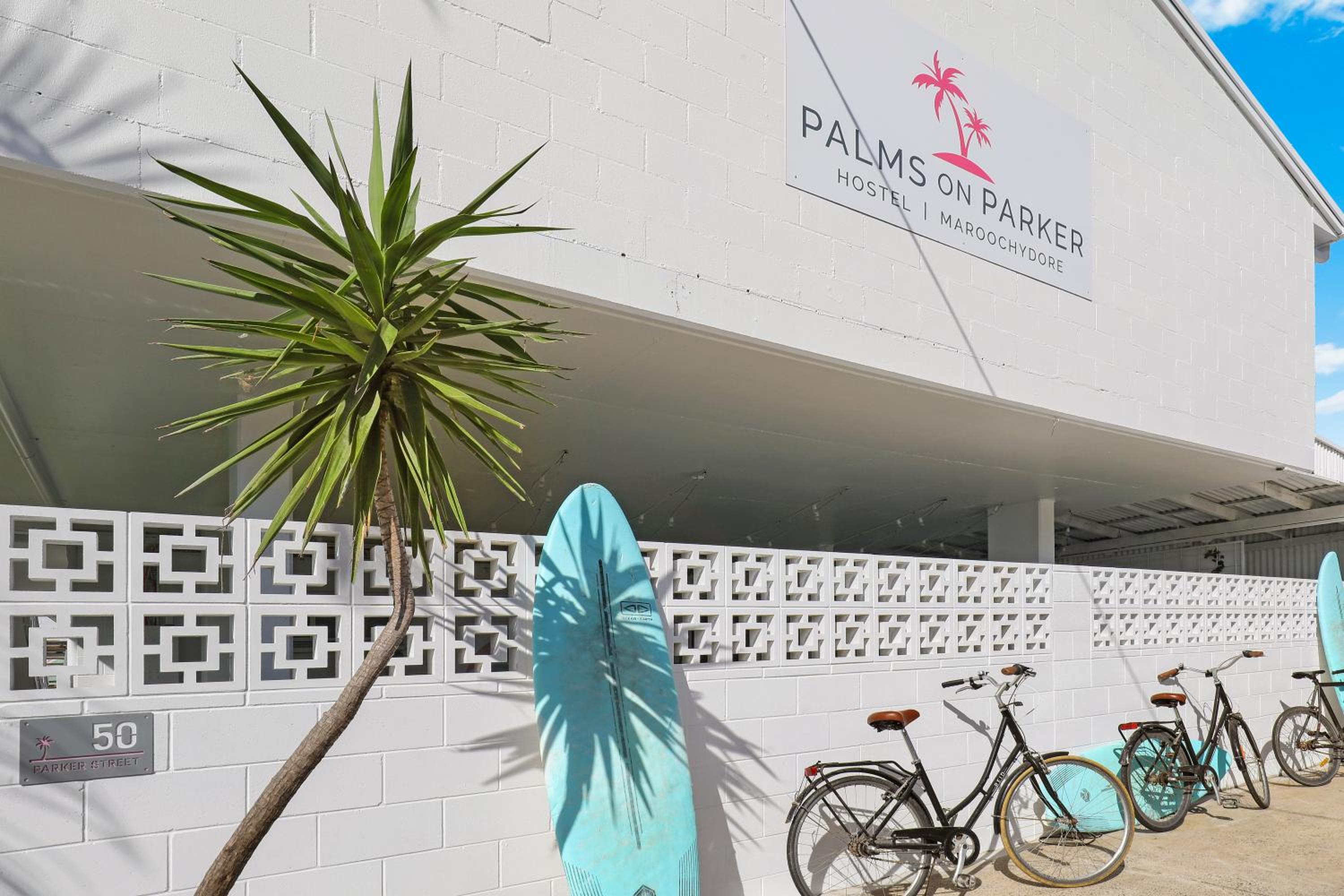 Palms on Parker Backpackers