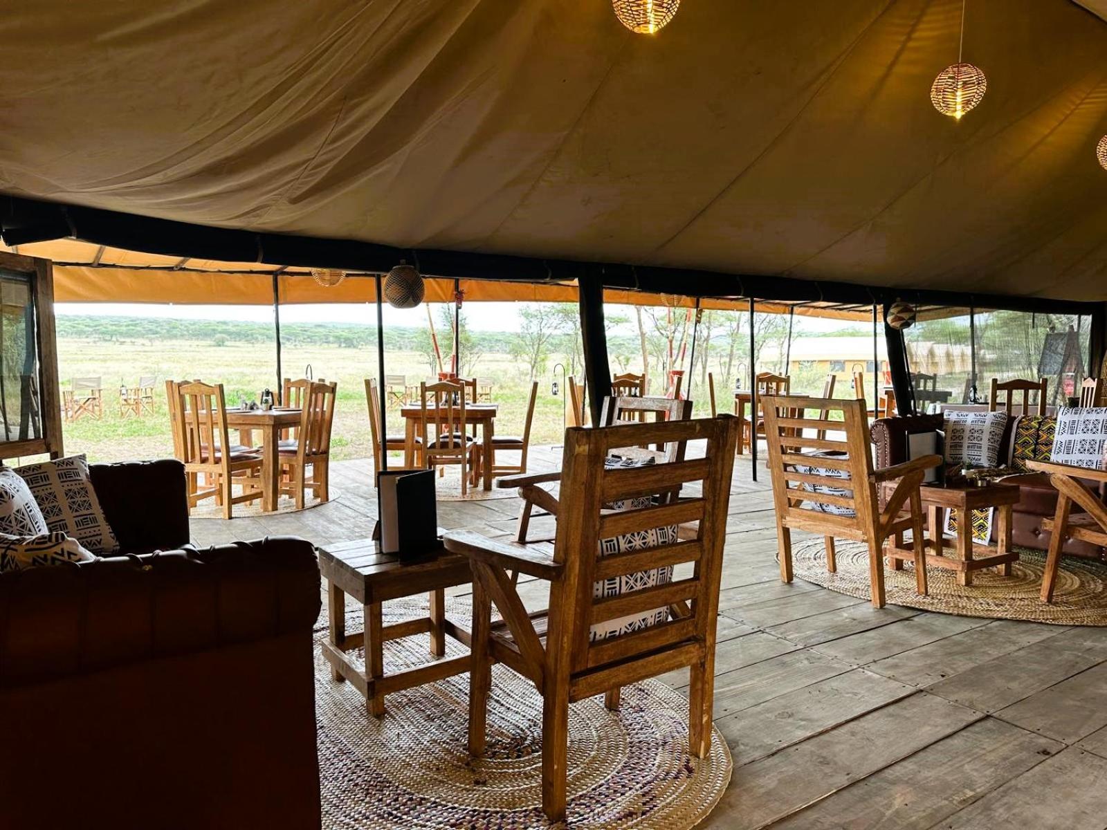 Africa Safari Serengeti Kusini