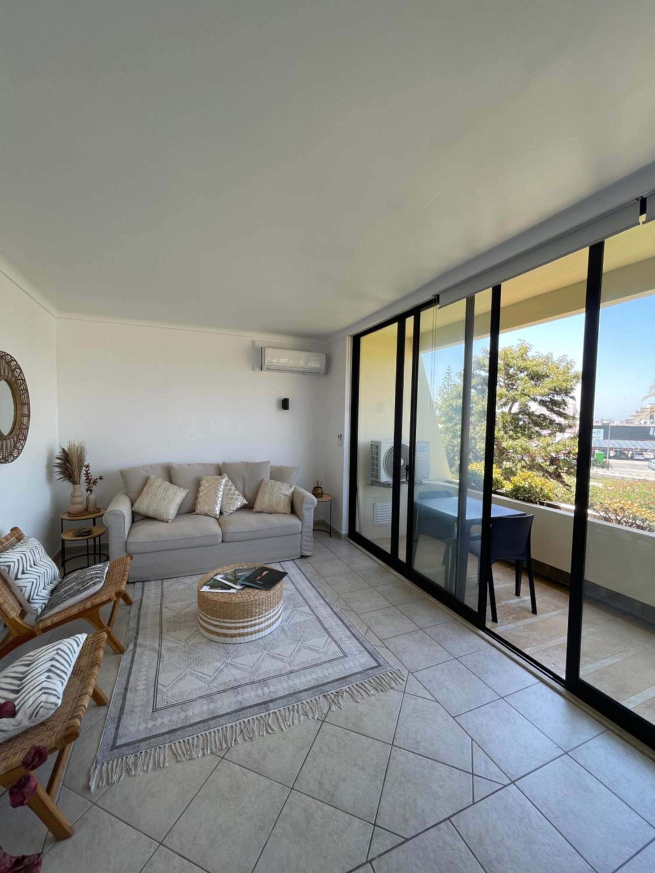 Superbe appartement moderne résidence avec piscine