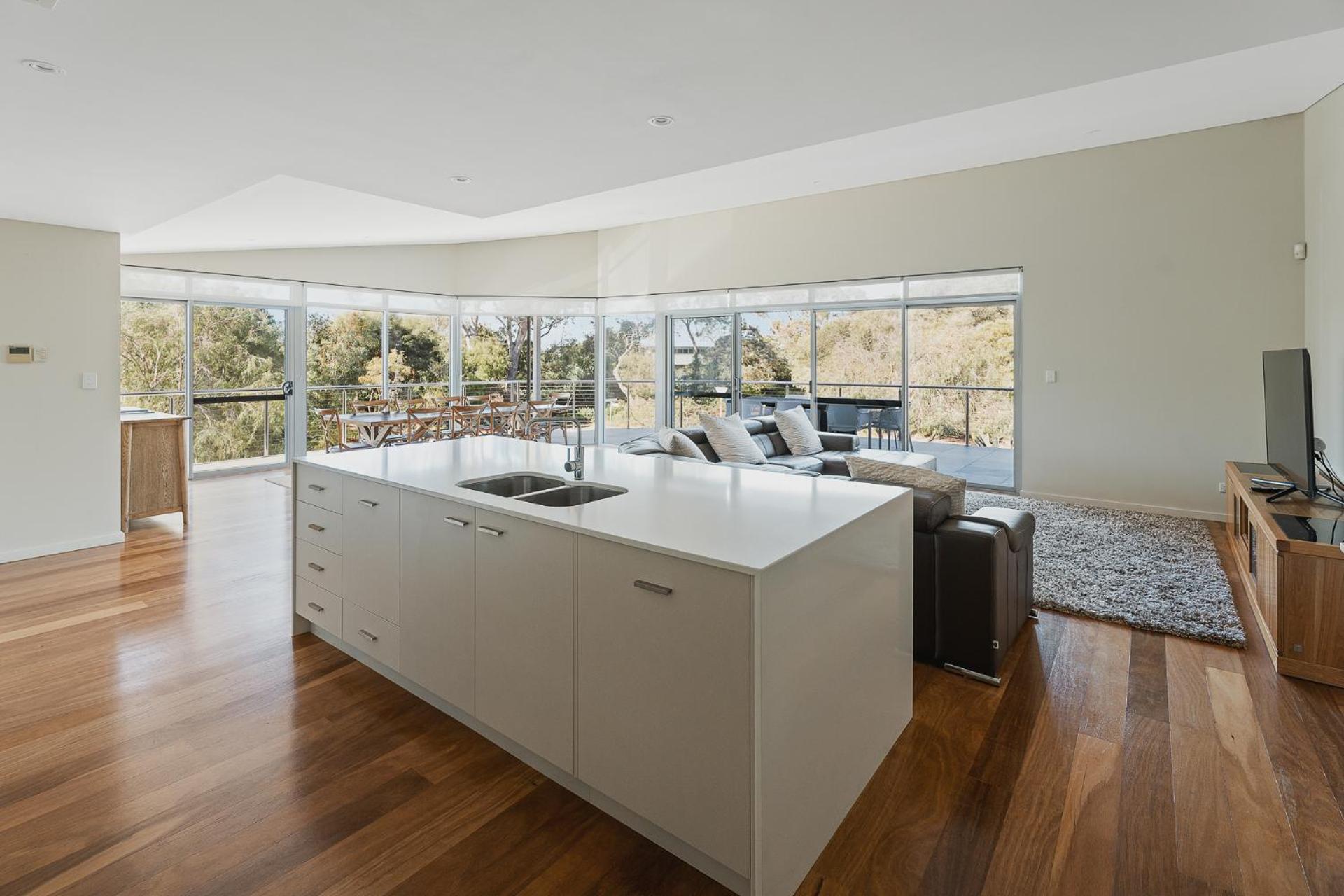 Casa Indigo Eagle Bay Coastal Bliss Awaits