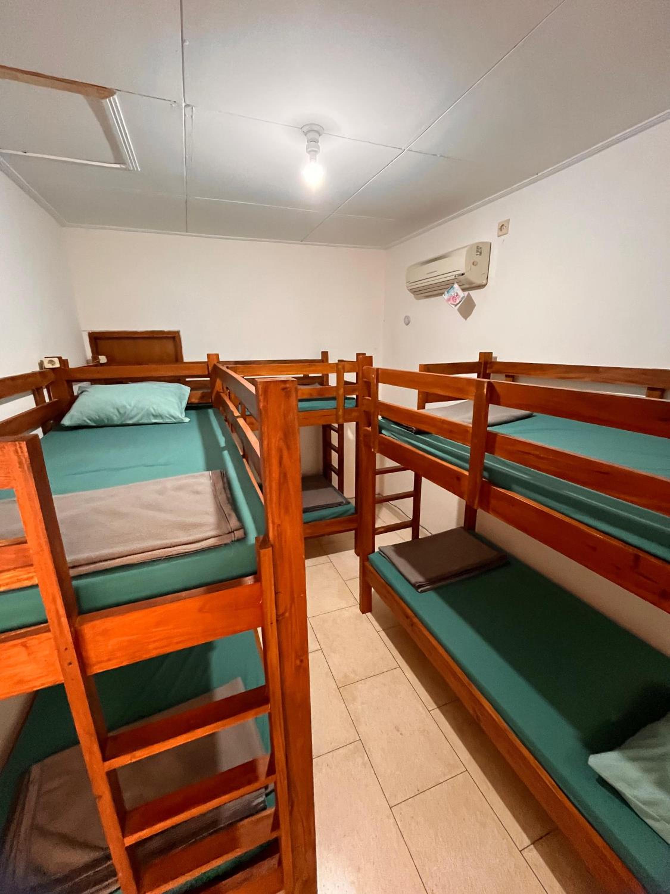Wijaya Hostel