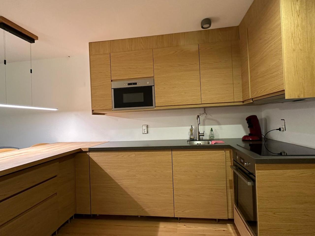 Central flat in Villars sur Ollon, Amethyste, for 4, with two double beds, balcony and 75m to ski-train